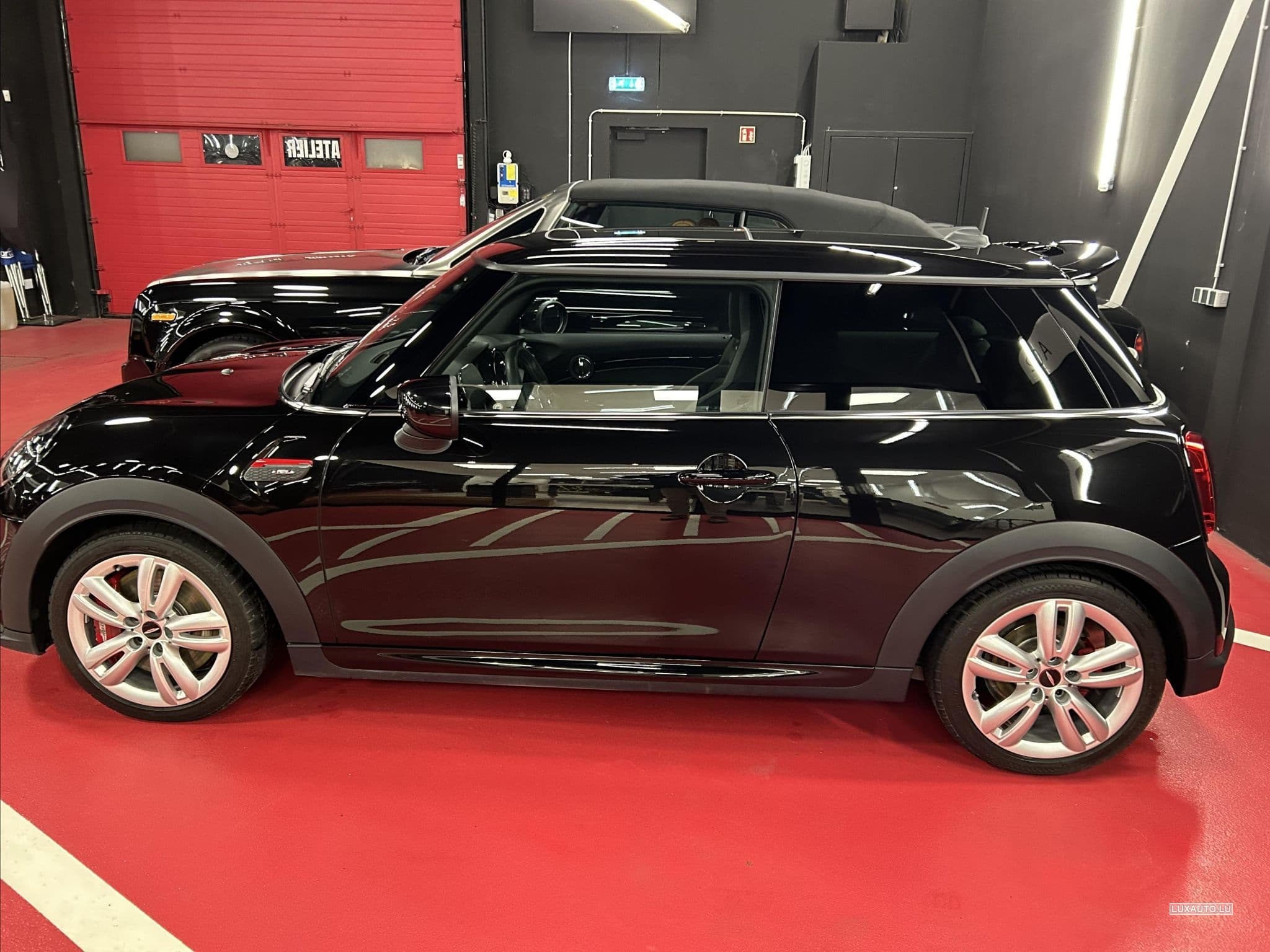 Mini Cooper John Cooper Works (2022) - Photo 4