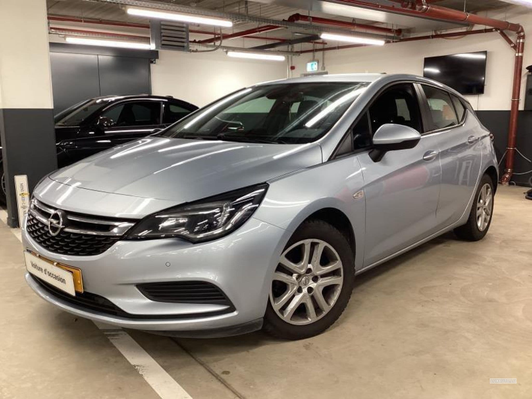 Opel Astra (2018) - Foto 1