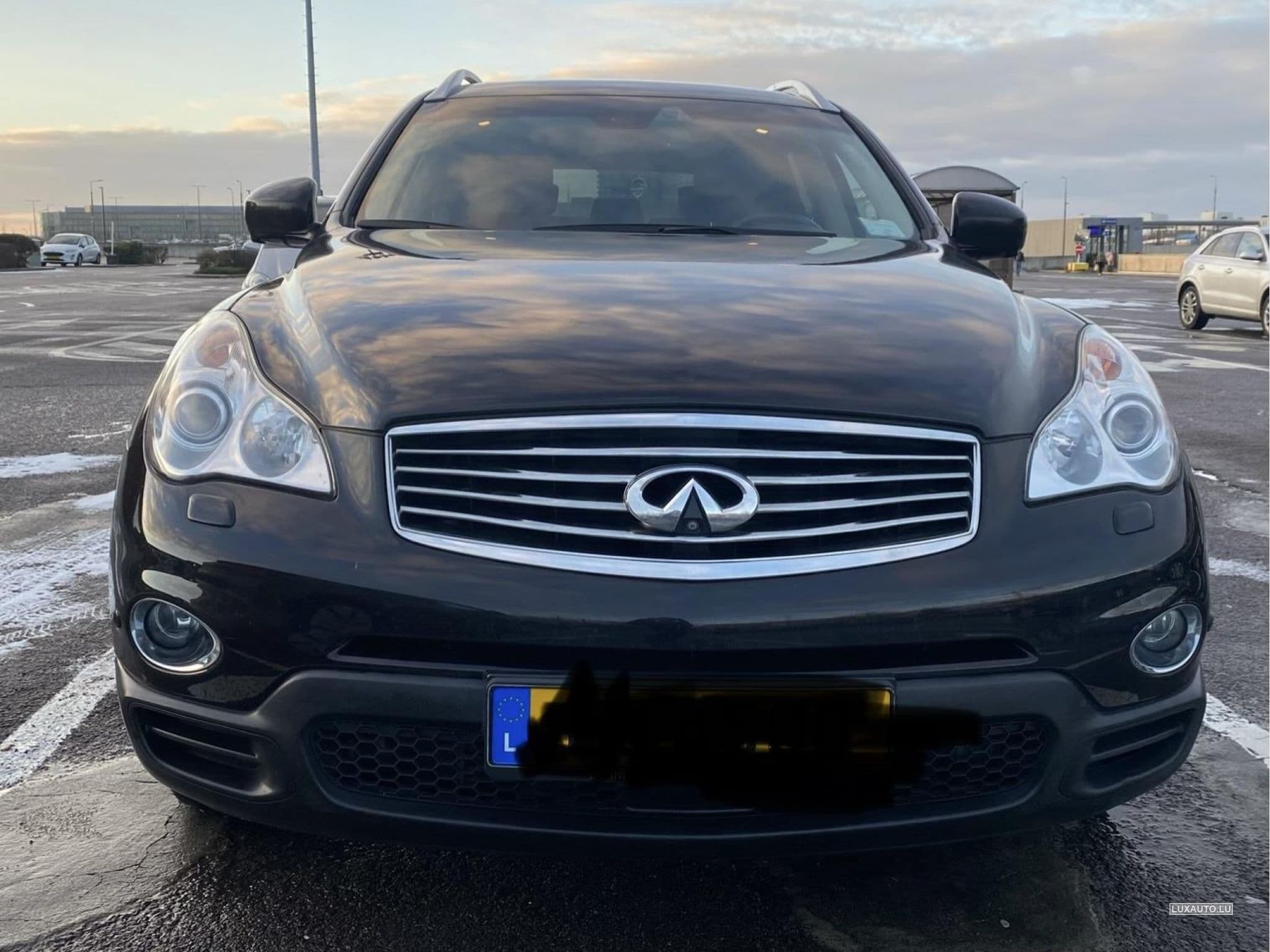 Infiniti QX50 (2015) - Photo 2