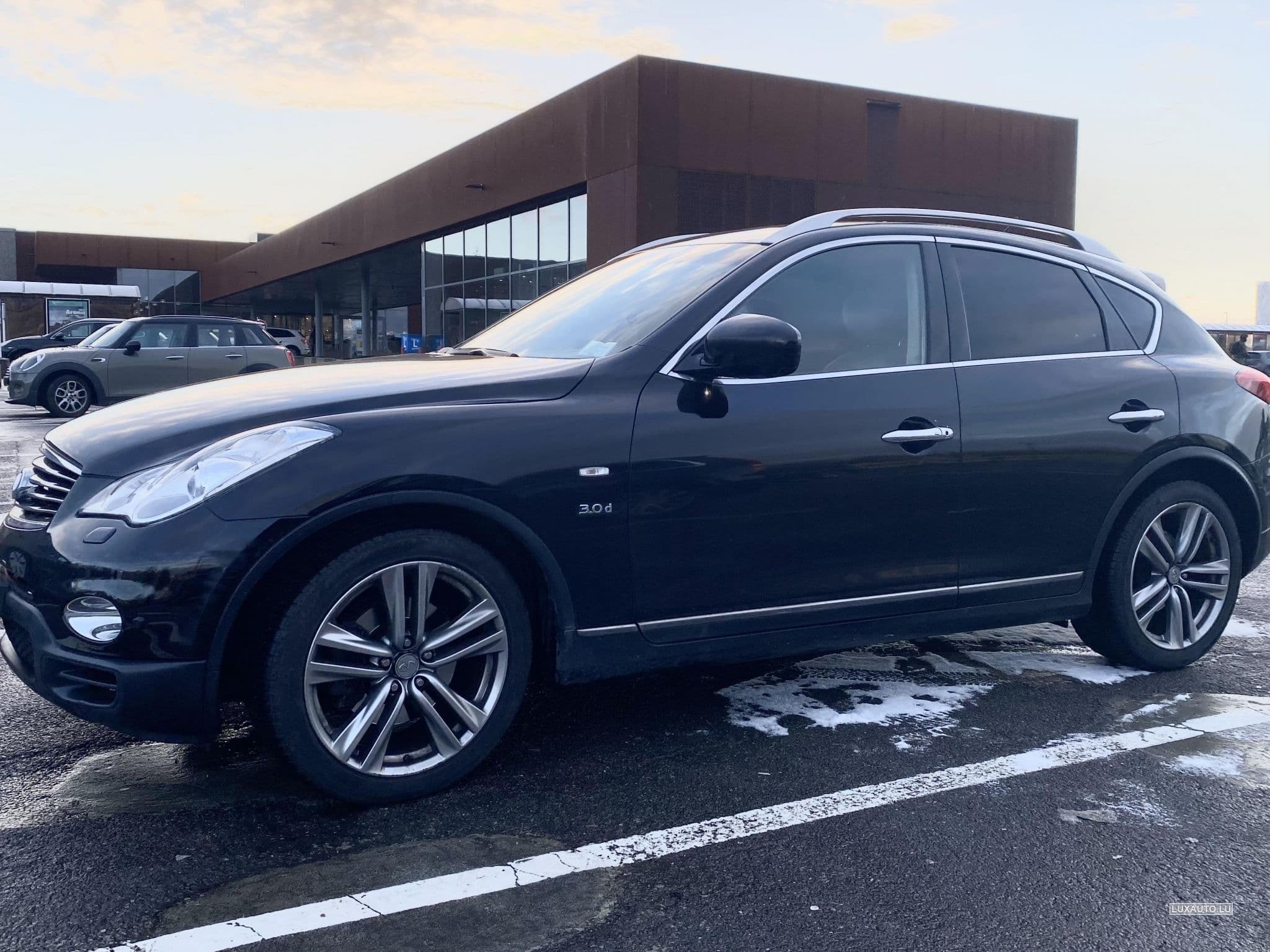 Infiniti QX50 (2015) - Photo 6