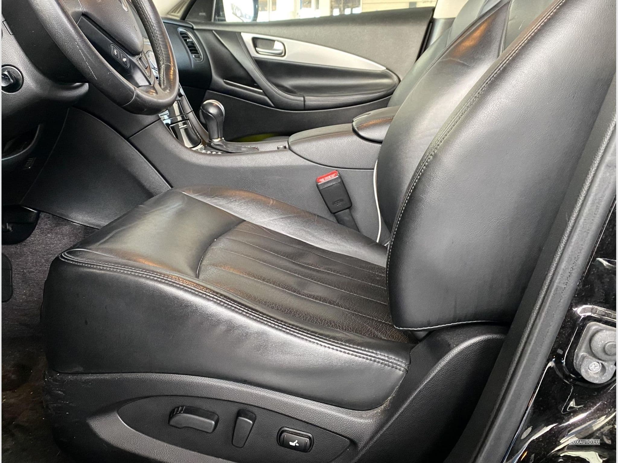 Infiniti QX50 (2015) - Photo 7