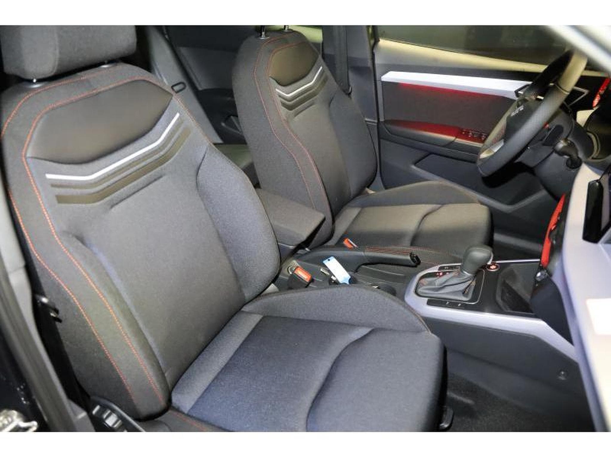 Seat Arona FR (2023) - Photo 11