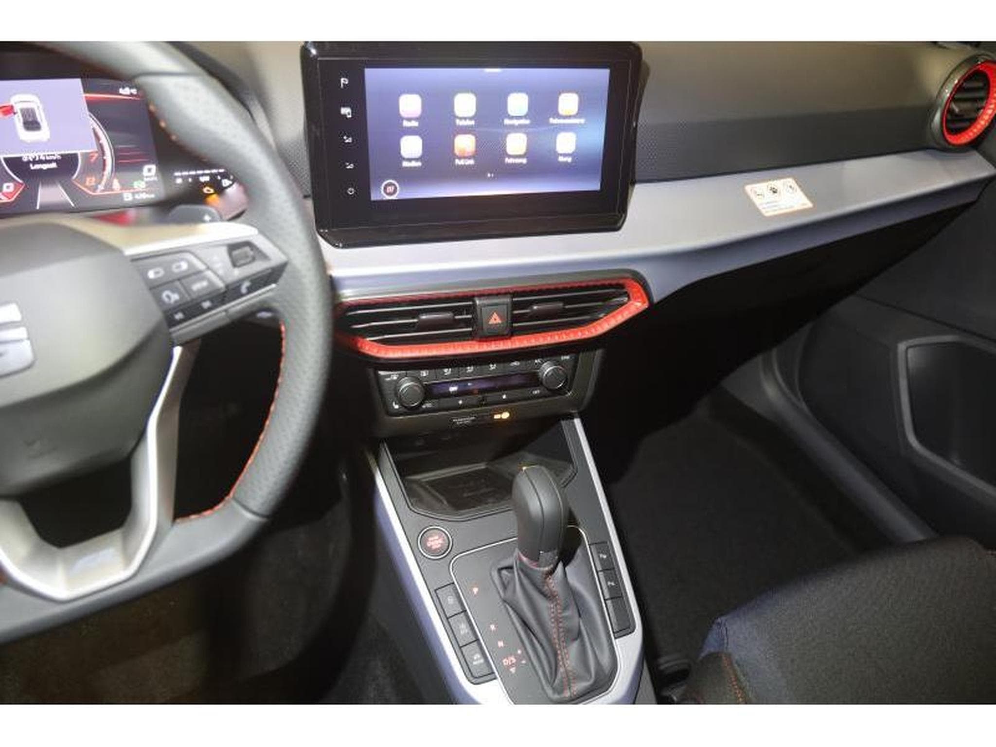 Seat Arona FR (2023) - Photo 8