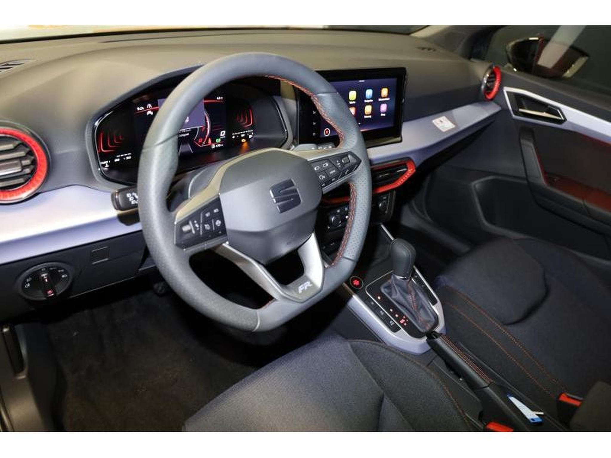 Seat Arona FR (2023) - Photo 9