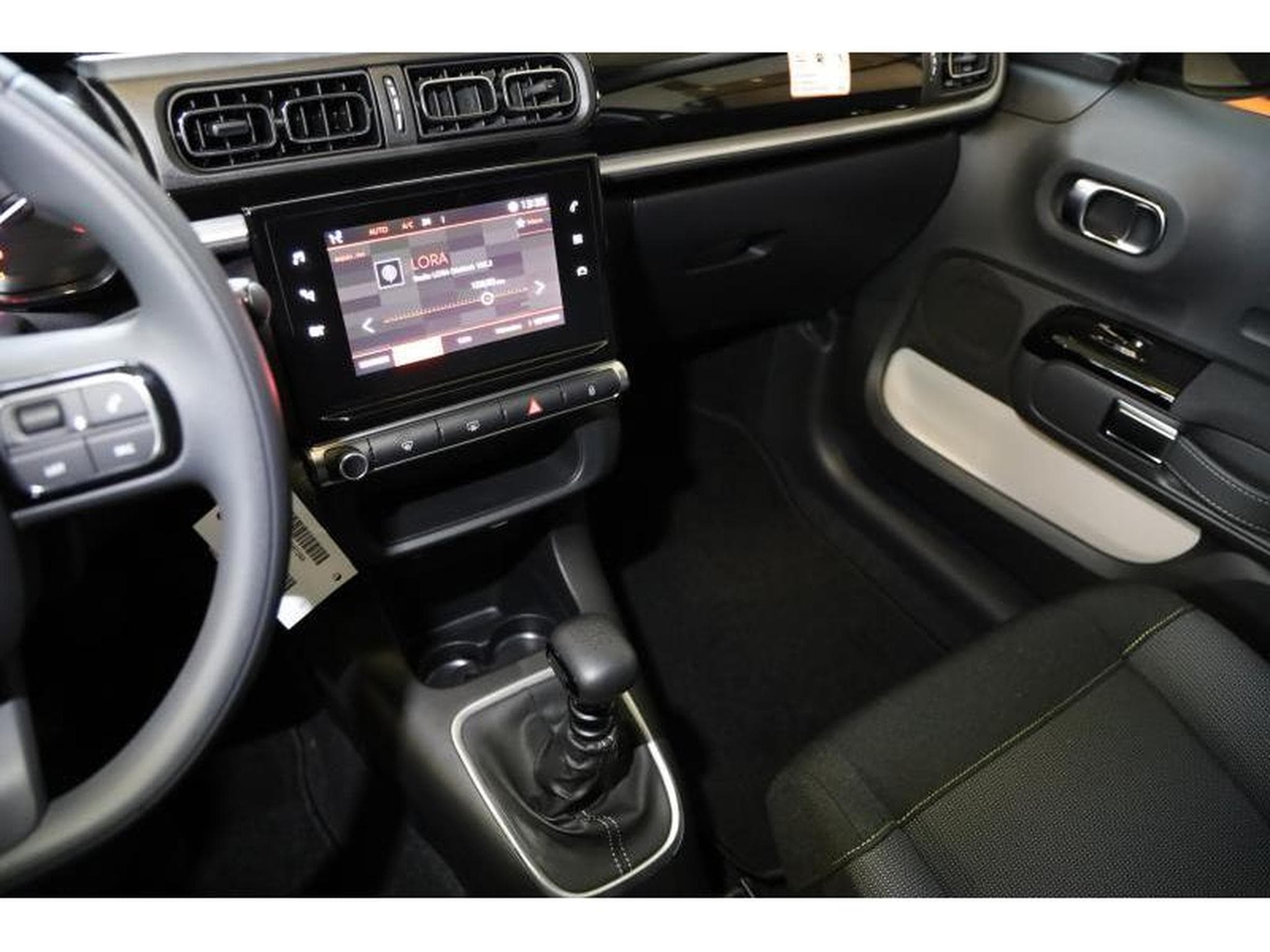 Citroen C3 Shine (2023) - Photo 9