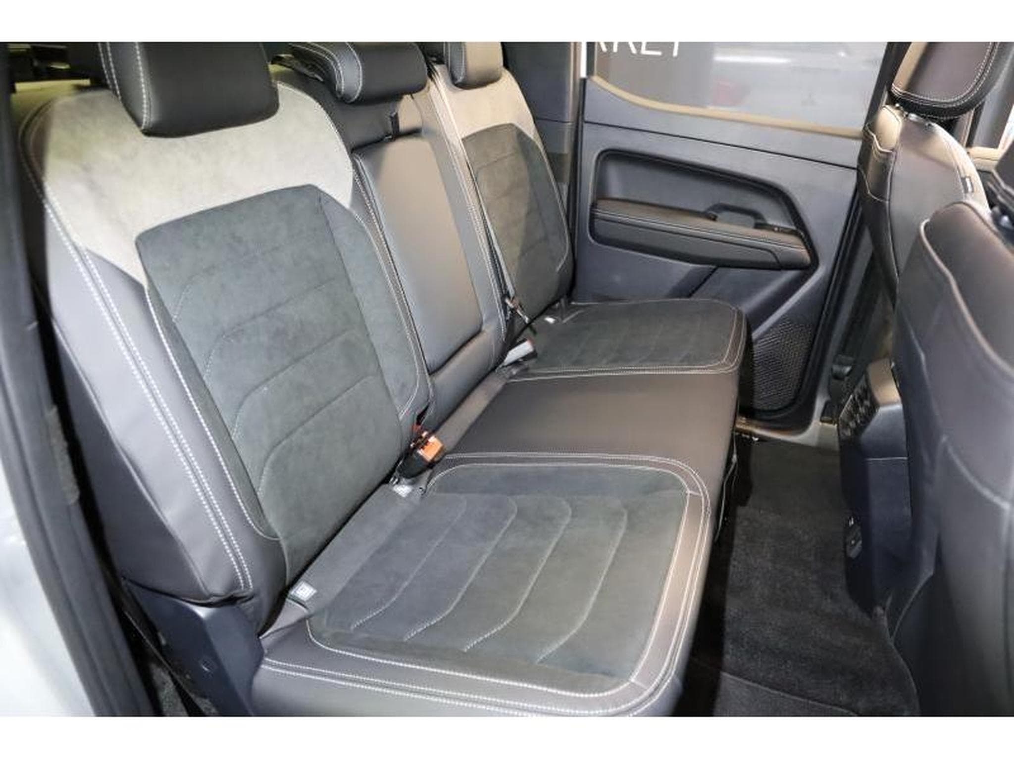 VW Amarok Style (2023) - Photo 12