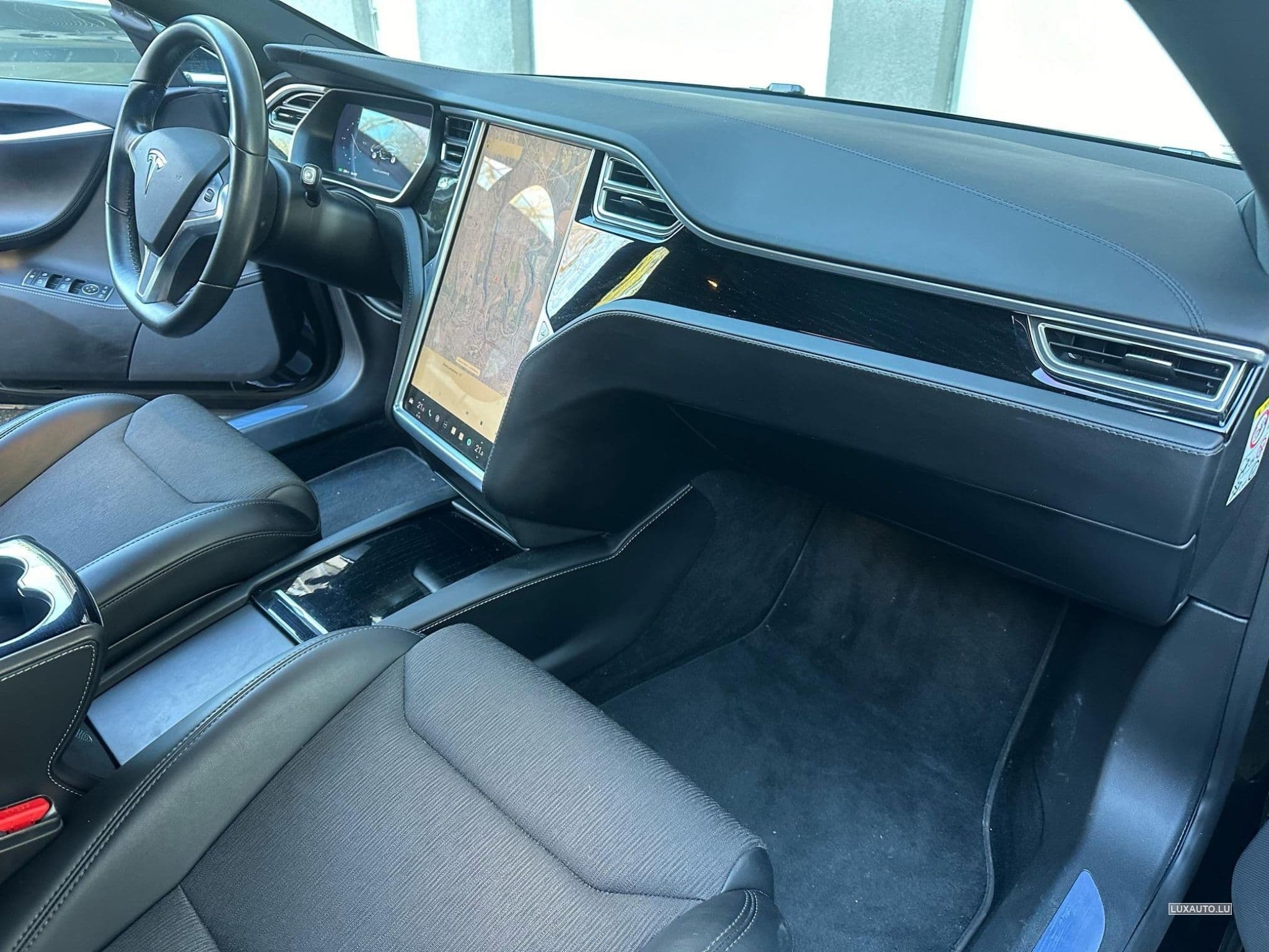 Tesla Model S Panorama, 525 HP 75 D. 4 Wheel. (2017) - Foto 8