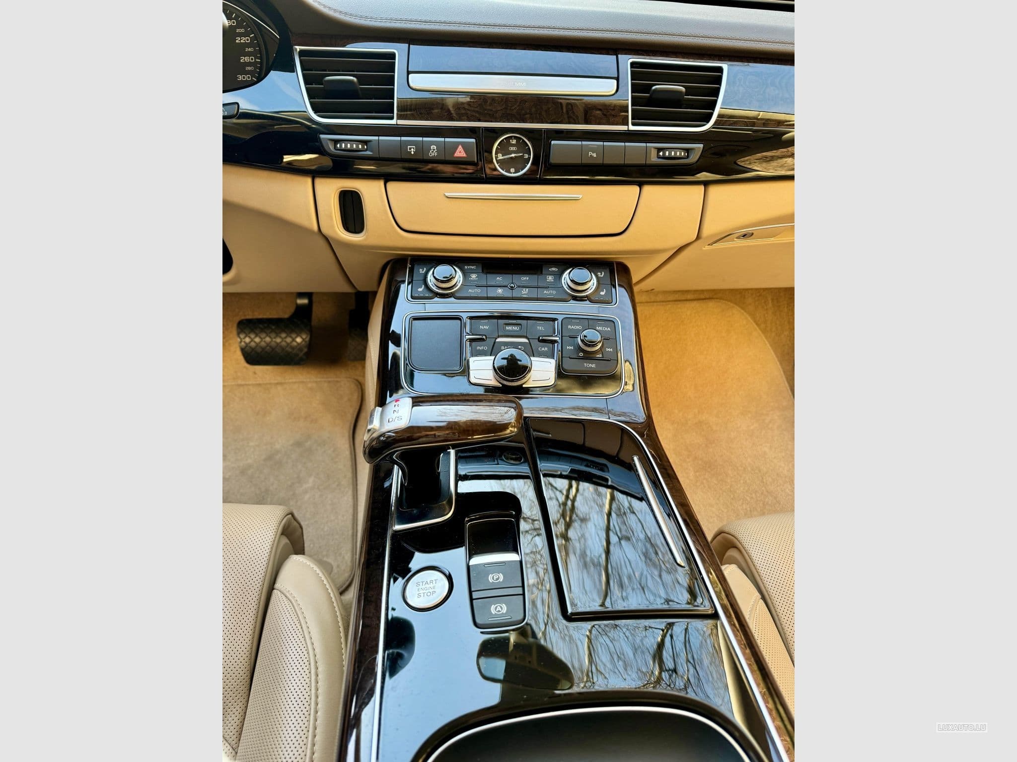 Audi A8 4.2 FSI Quattro Tiptronic (2010) - Foto 13