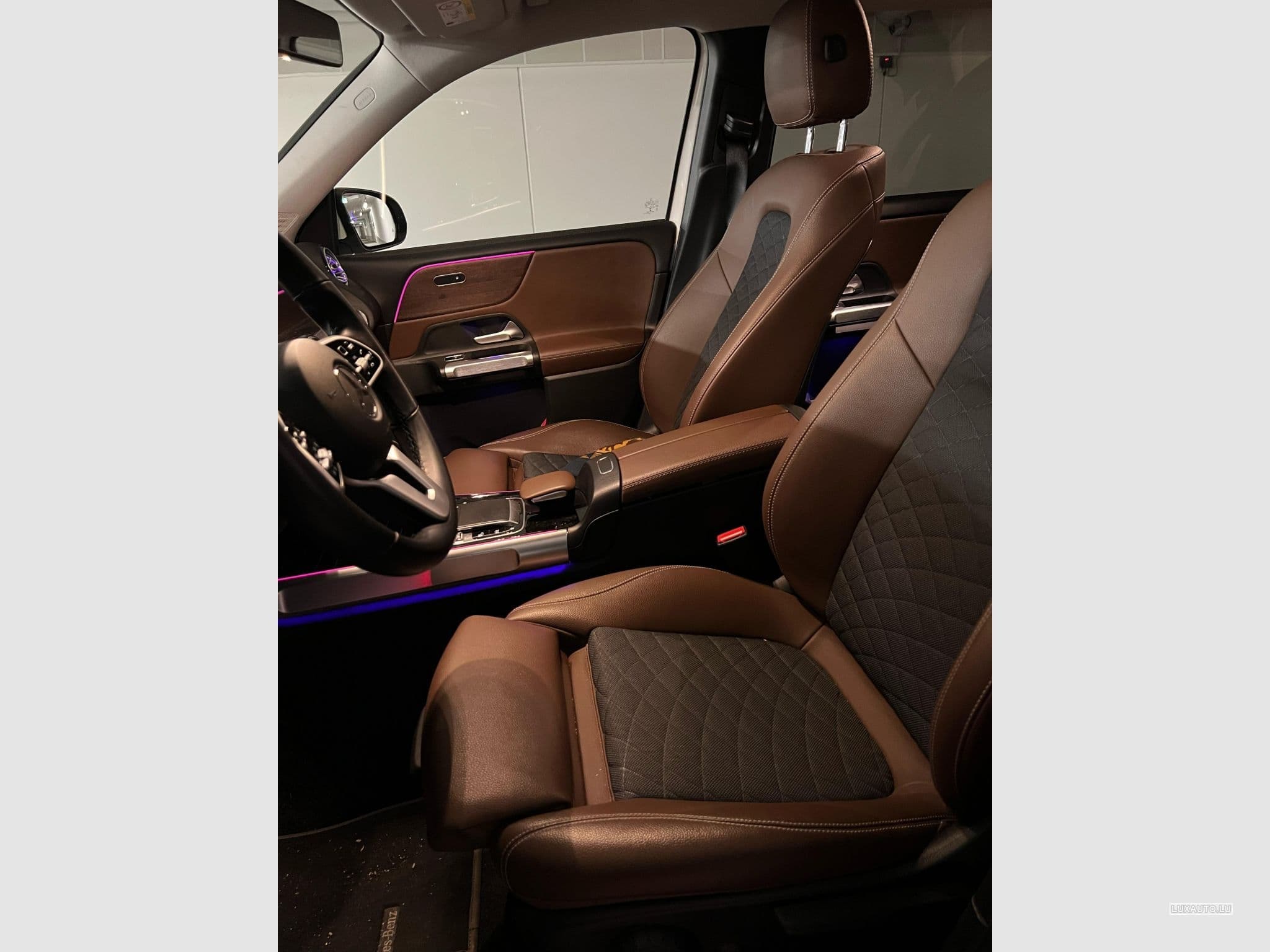 Mercedes GLB 200 (2020) - Photo 12