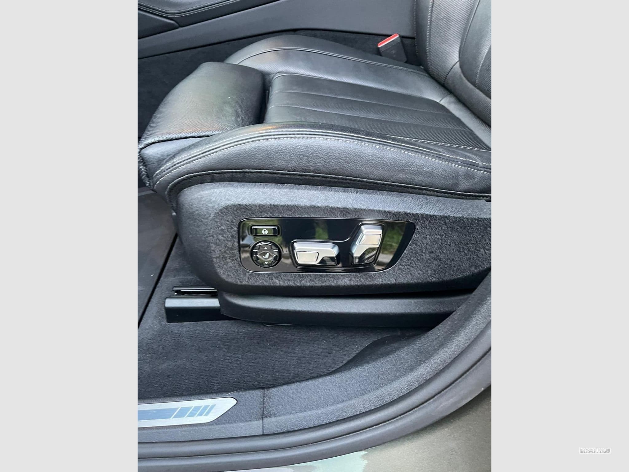 BMW X6 BMW X6 M50i (2020) - Foto 7