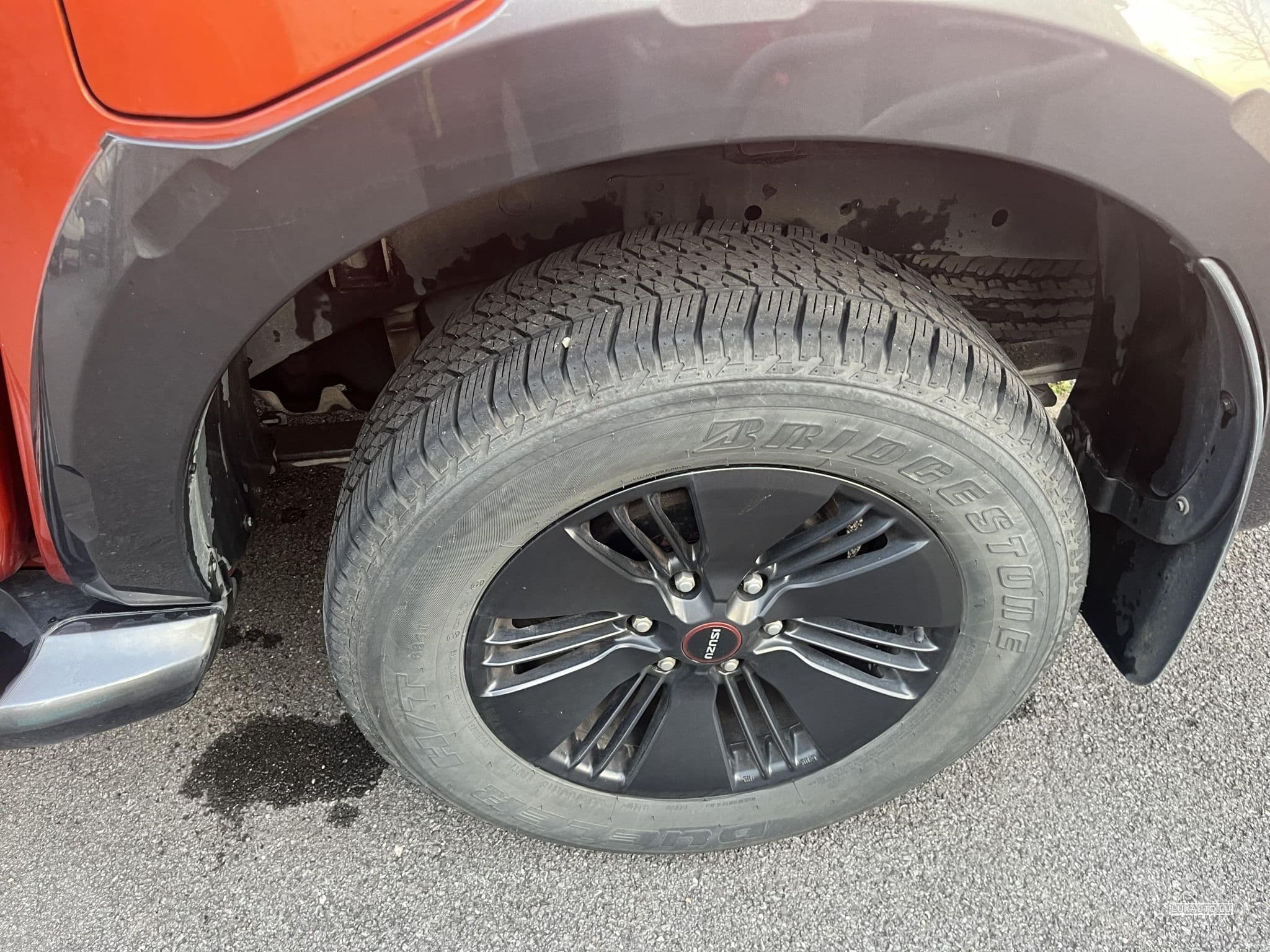 Isuzu D-Max V-CROSS (2021) - Photo 12