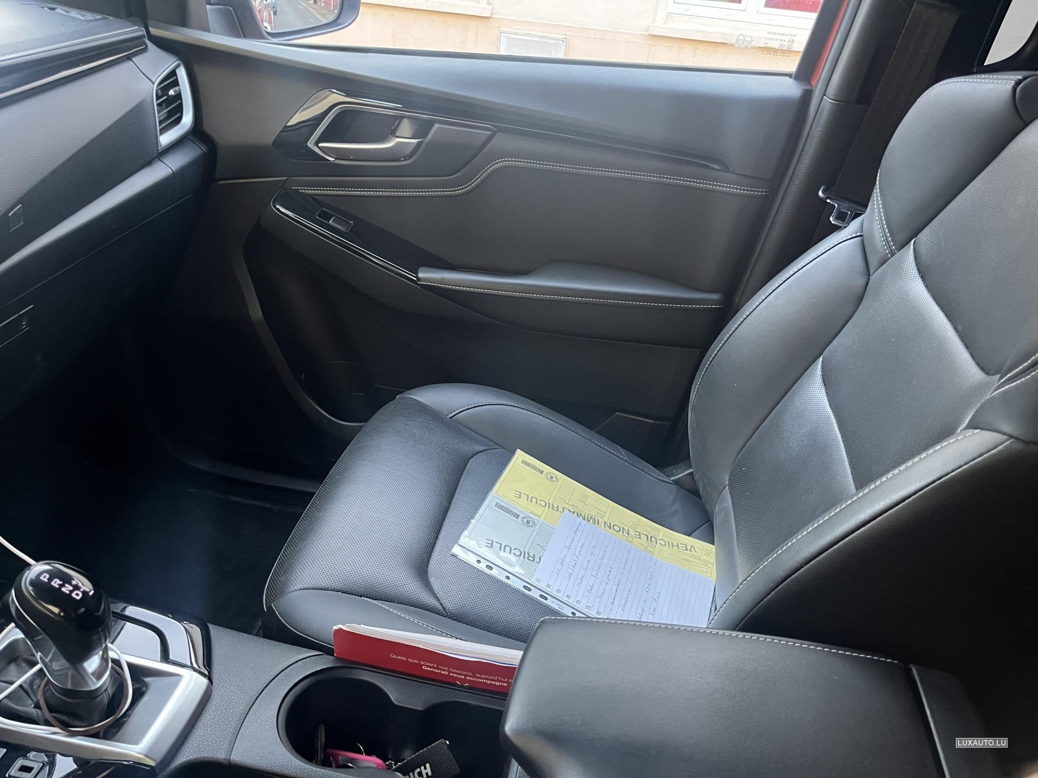 Isuzu D-Max V-CROSS (2021) - Photo 9