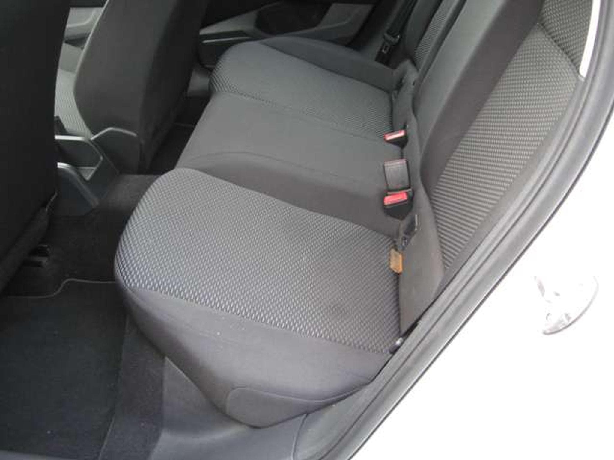 VW Polo 1.0i Trendline (2019) - Foto 8