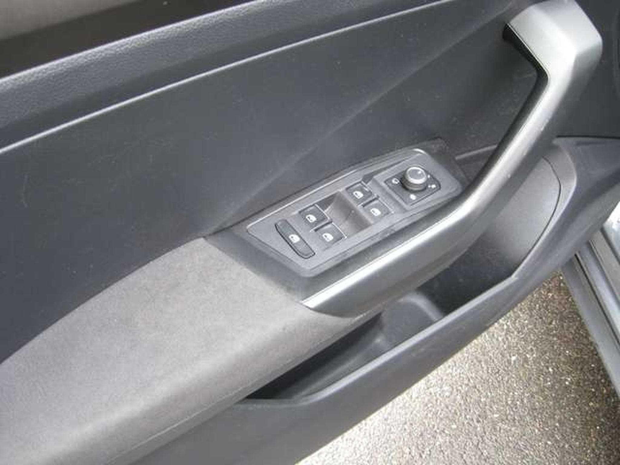 VW T-Roc 1.0 TSI Style (2019) - Foto 7