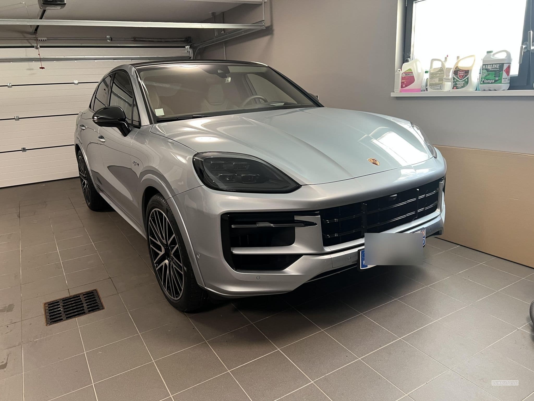Porsche Cayenne Coupé hybride (2023) - Photo 1