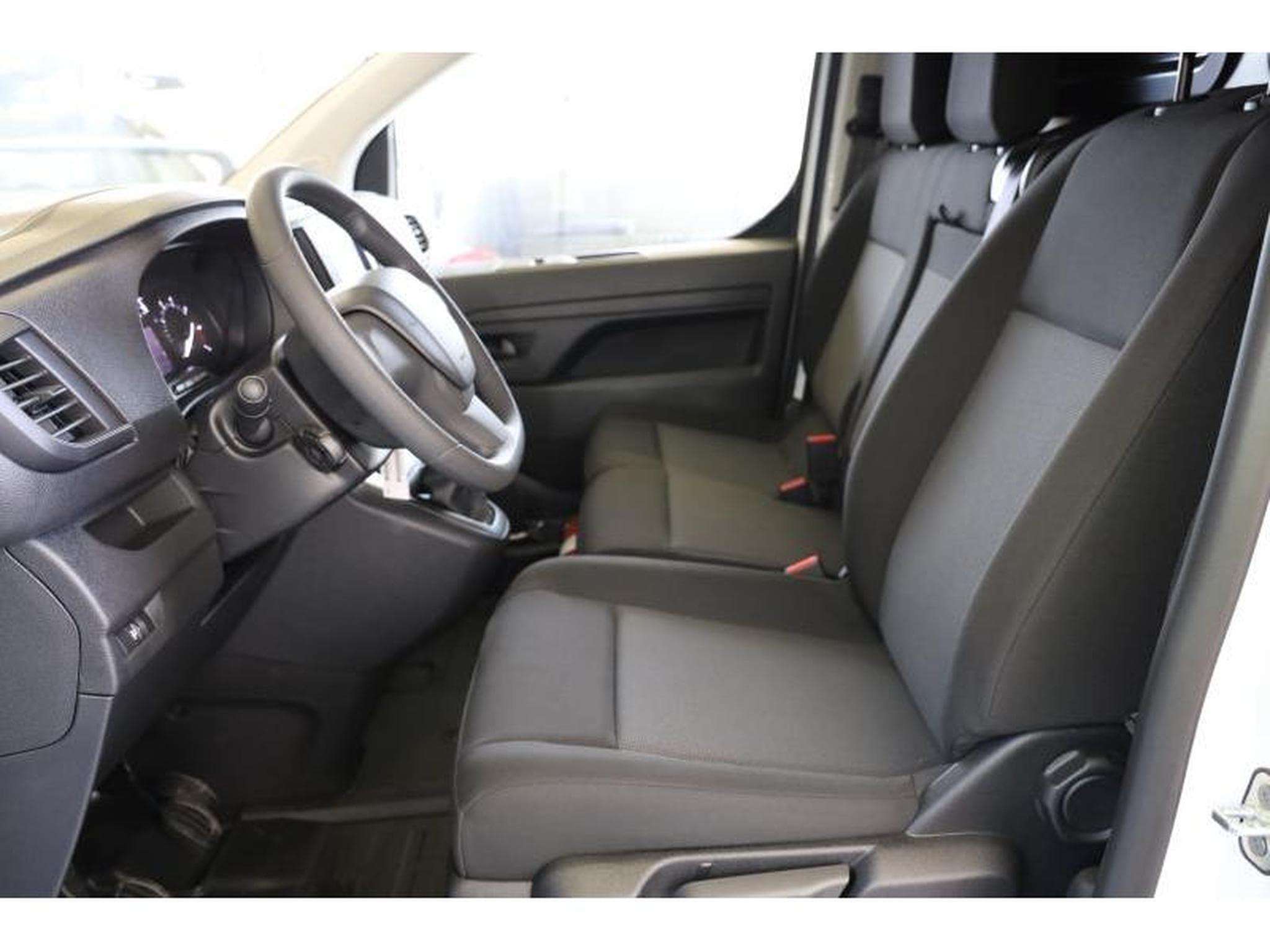 Peugeot Expert IV Premium (2024) - Photo 4