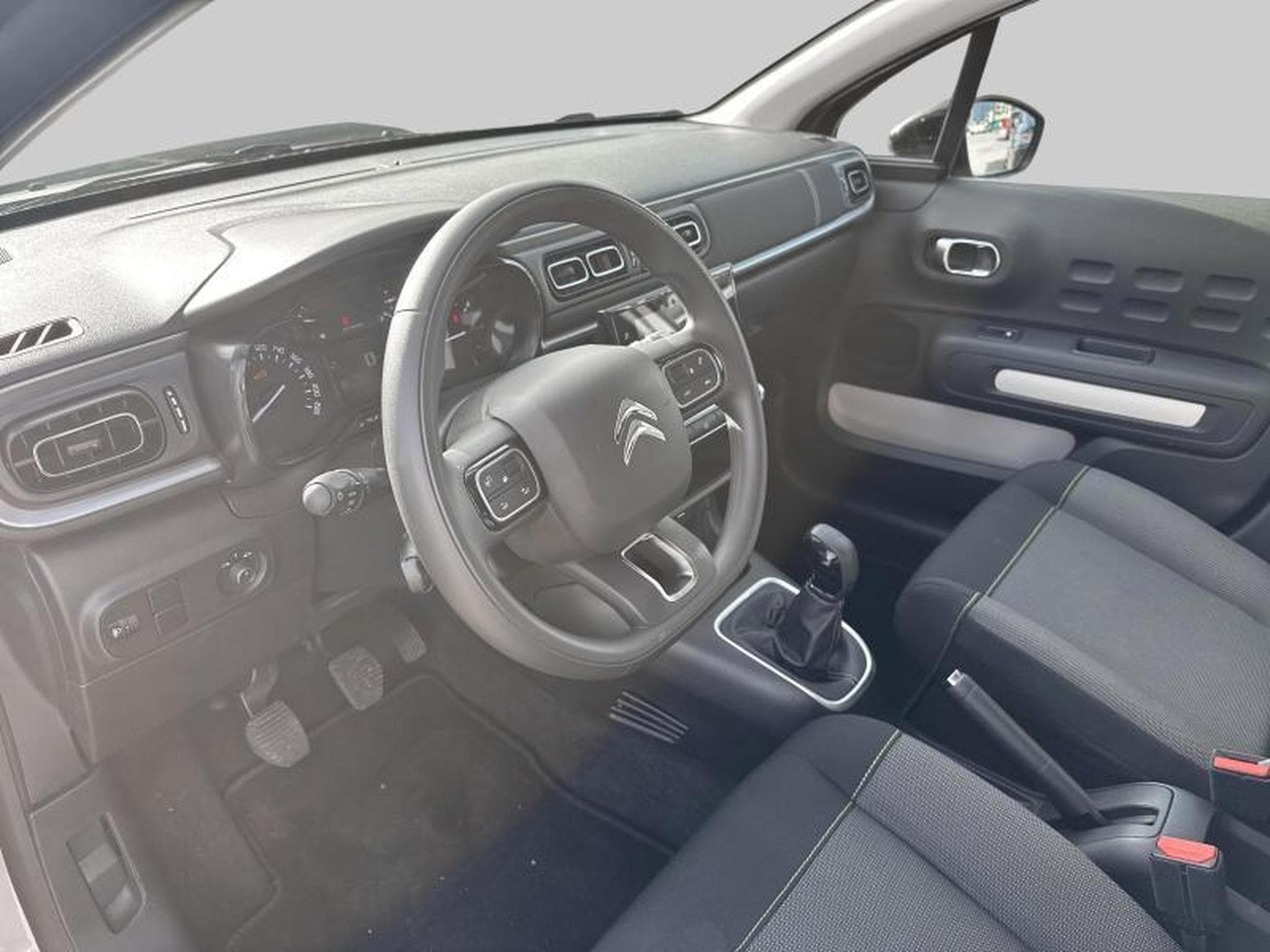 Citroen C3 C-Series (2023) - Photo 17