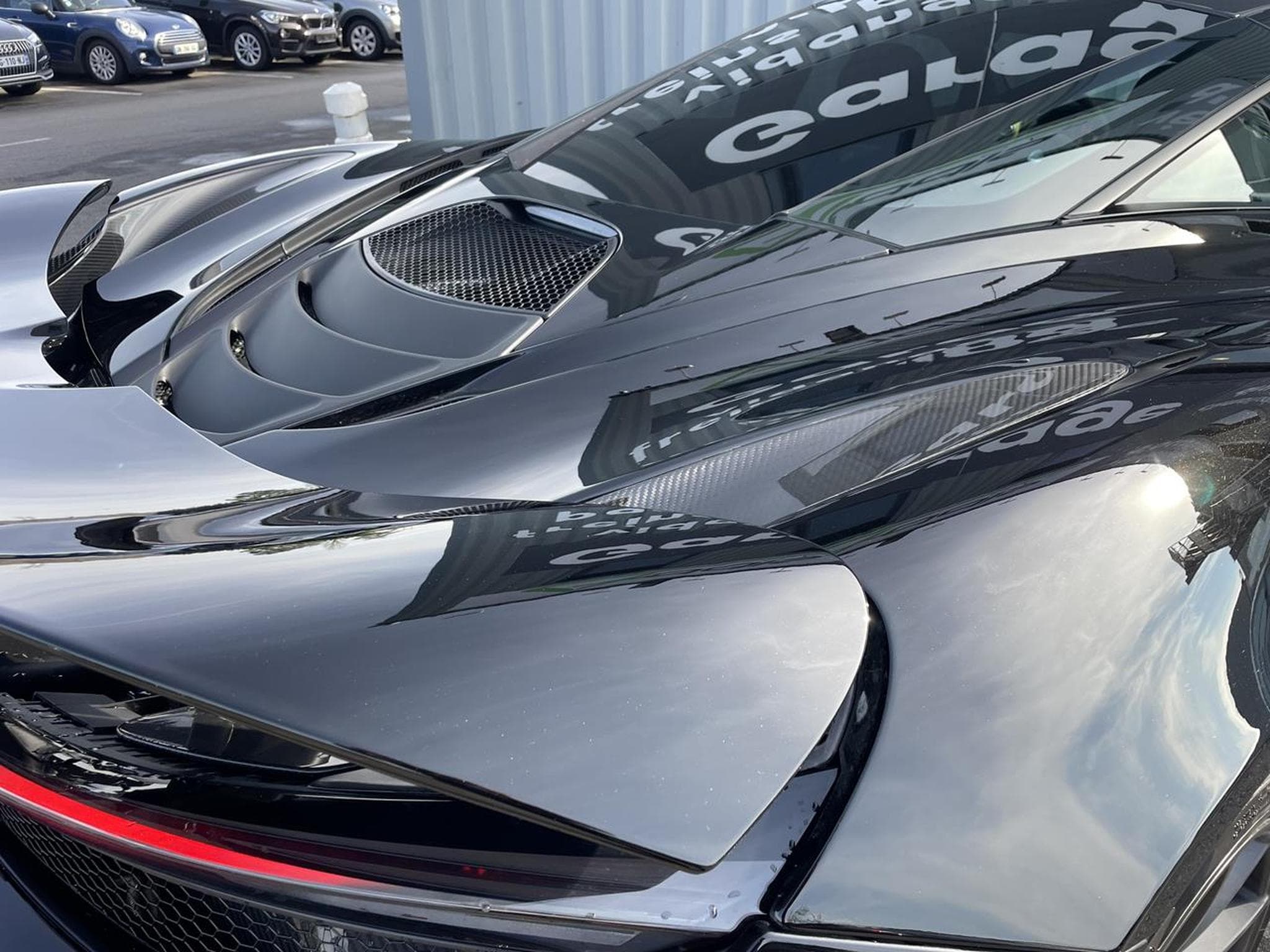 McLaren 720S COUPE 4.0 V8 BITURBO 720 PERFORMANCE CARBON (2018) - Photo 9