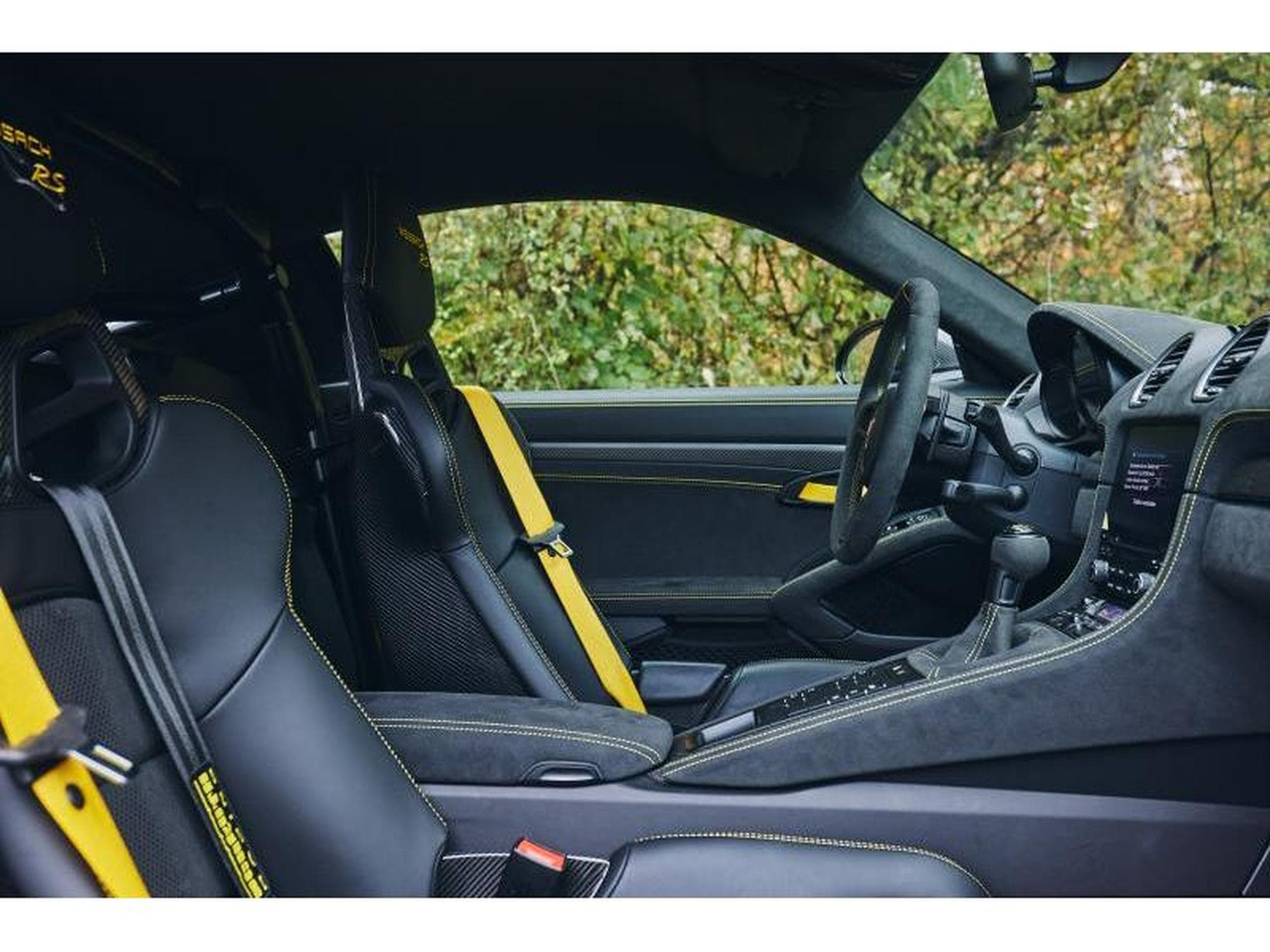 Porsche Cayman GT4 RS Weissach (2023) - Foto 17