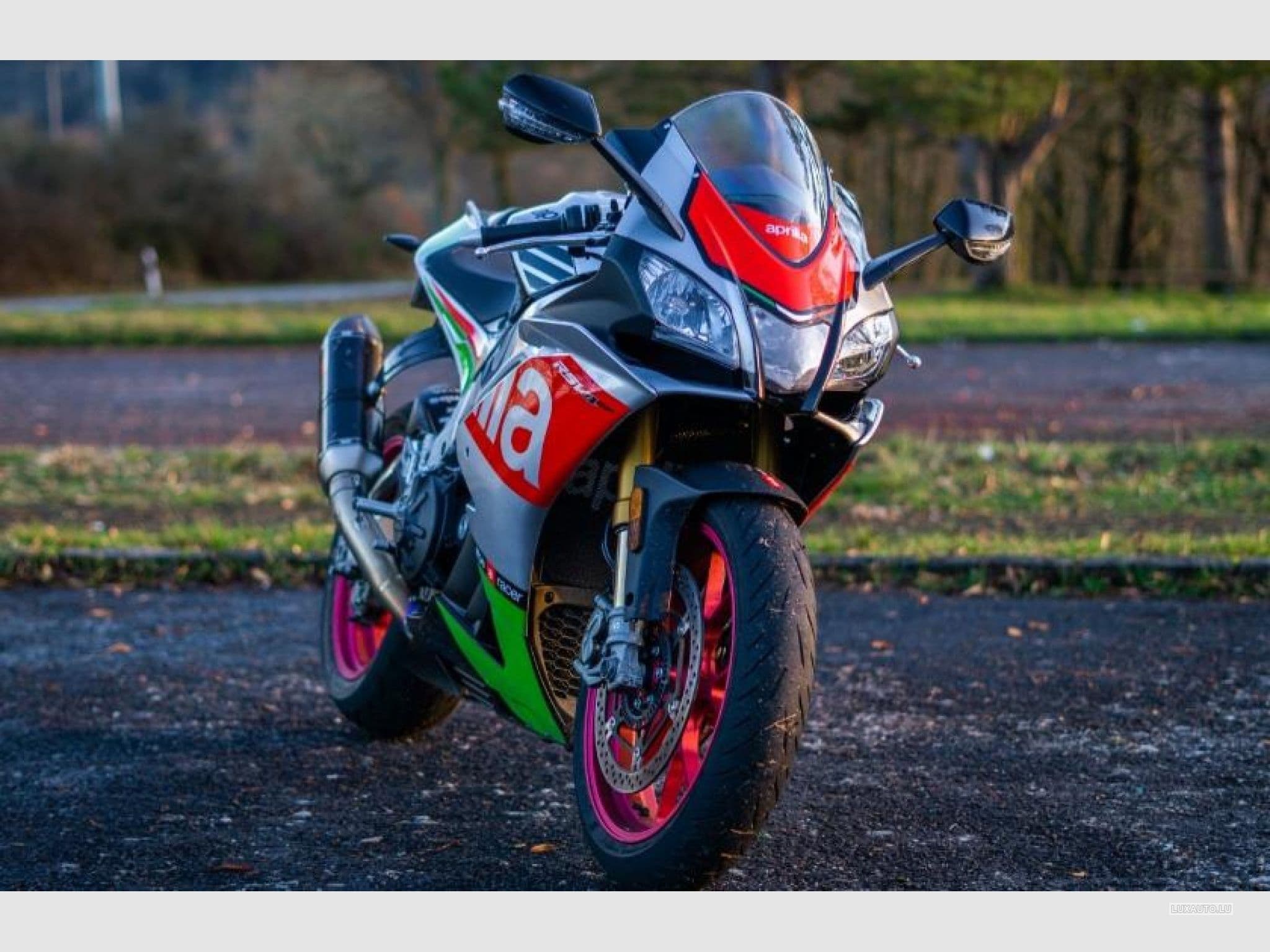 Aprilia RSV4 RSV4 RF Superpole (2017) - Foto 1