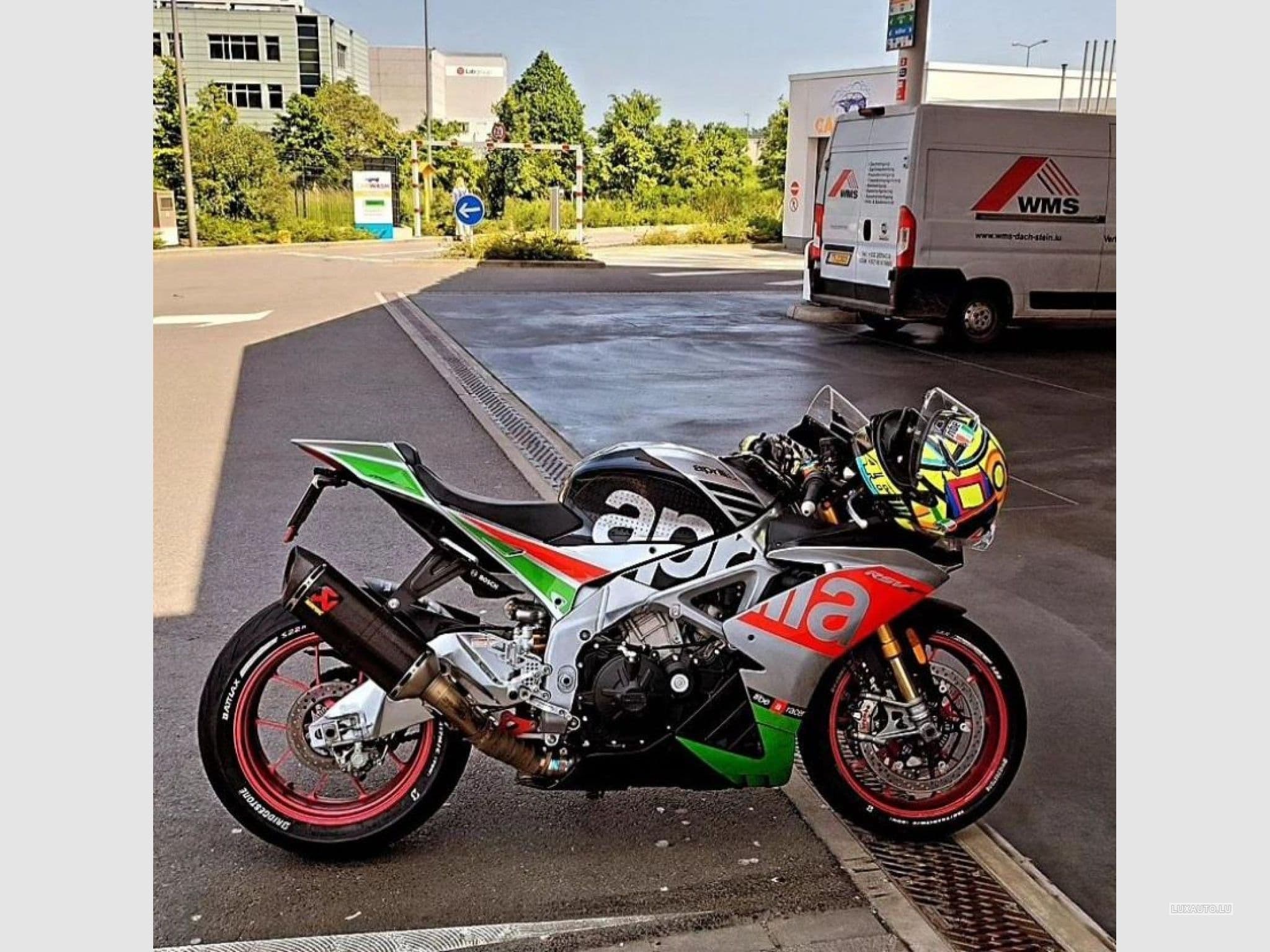 Aprilia RSV4 RSV4 RF Superpole (2017) - Foto 2