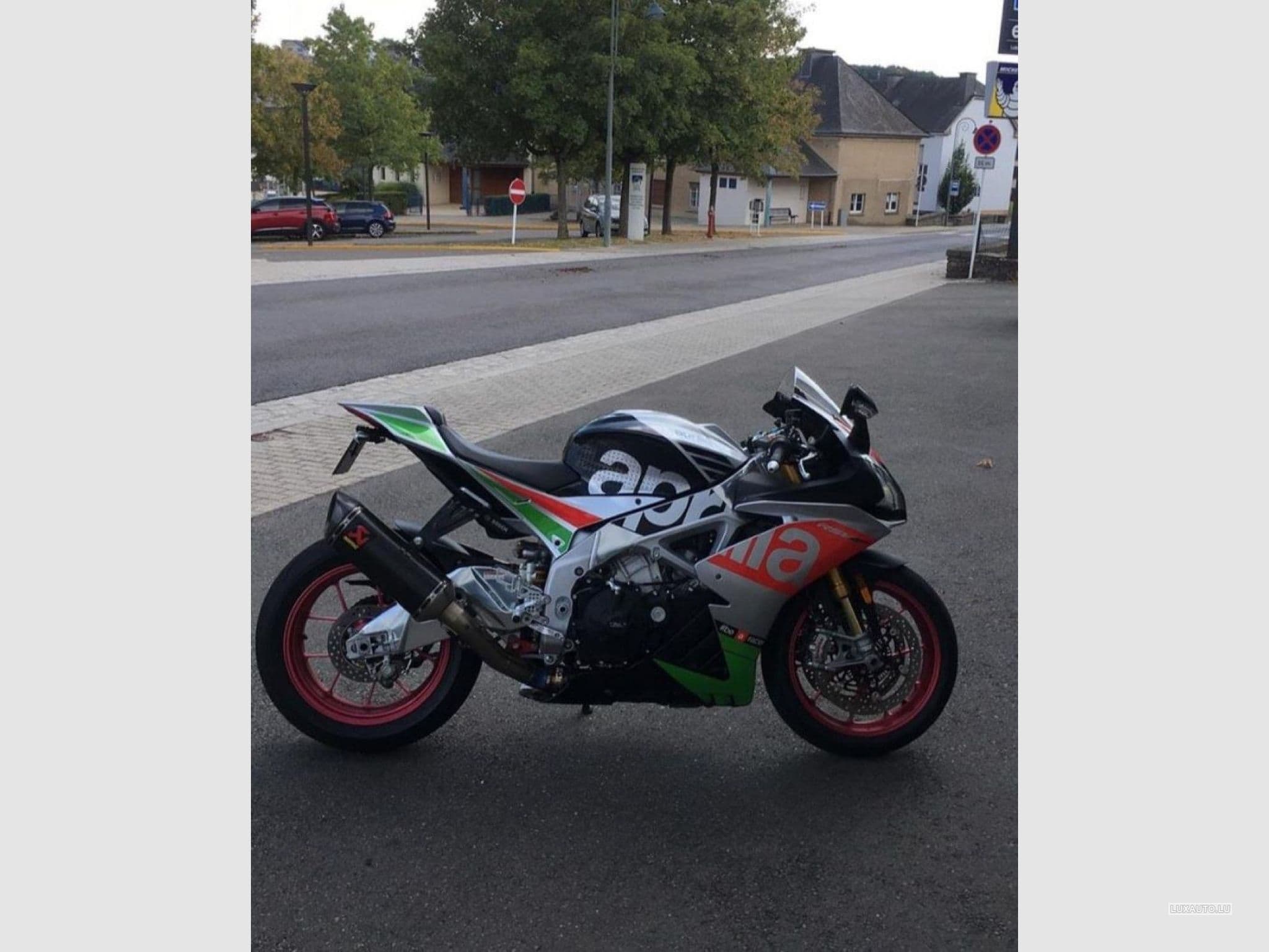 Aprilia RSV4 RSV4 RF Superpole (2017) - Foto 4