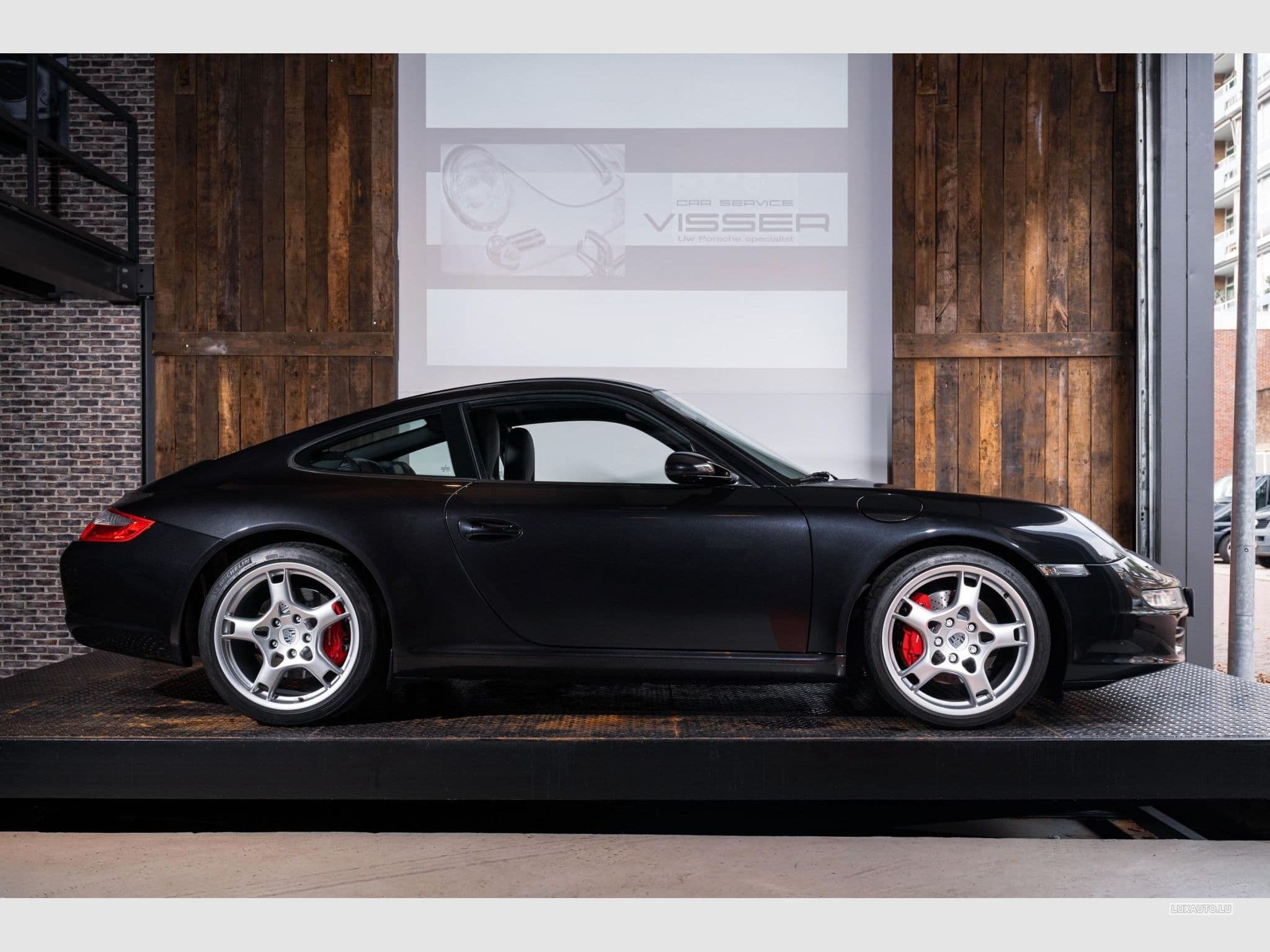 Porsche 911 997 Carrera S (2004) - Photo 1