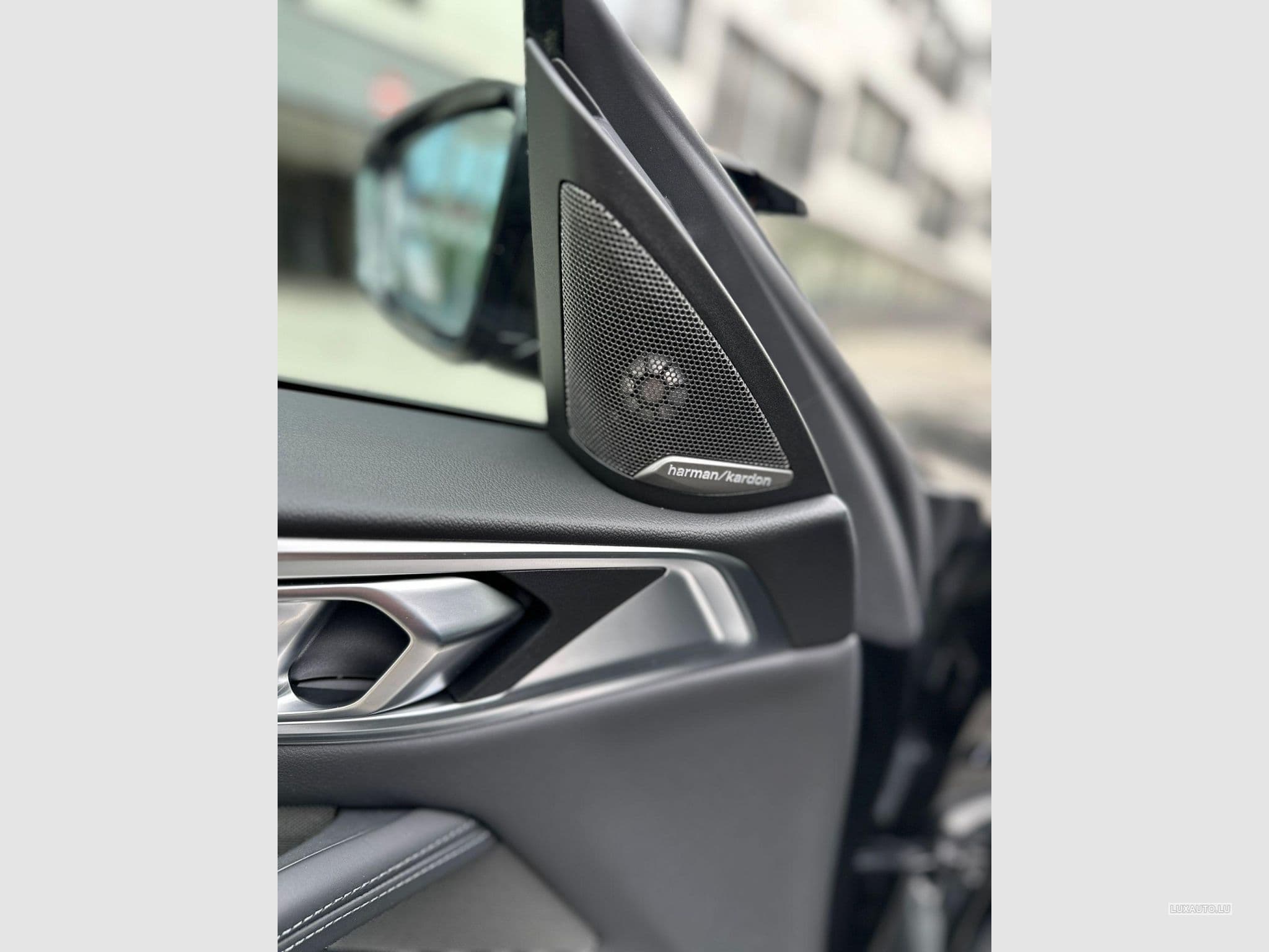 BMW M4 Competition Coupe mit M xDrive FACELIFT 2024 (2024) - Foto 9