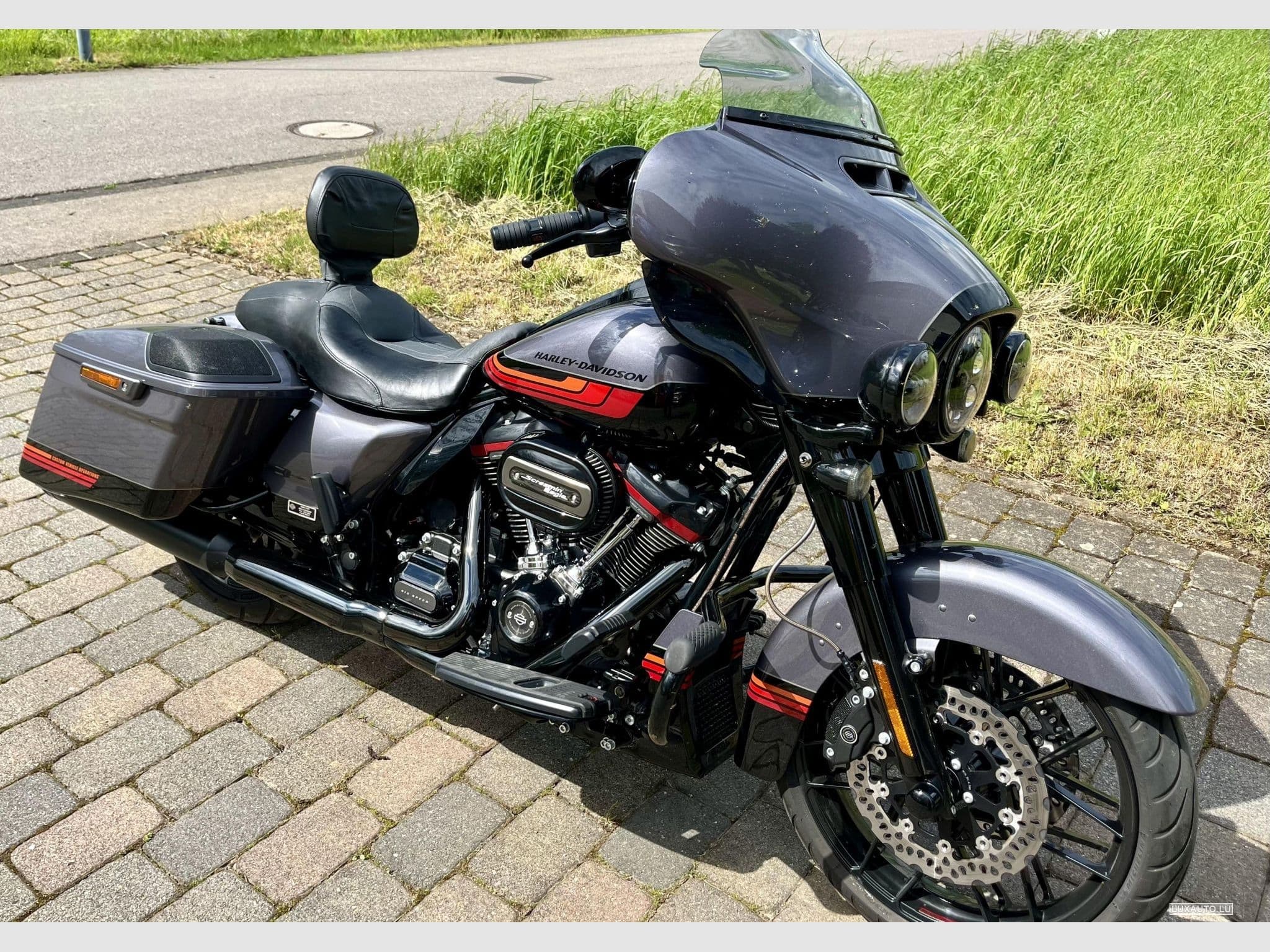 Harley-Davidson CVO Street Glide 117 cui (2020) - Foto 1