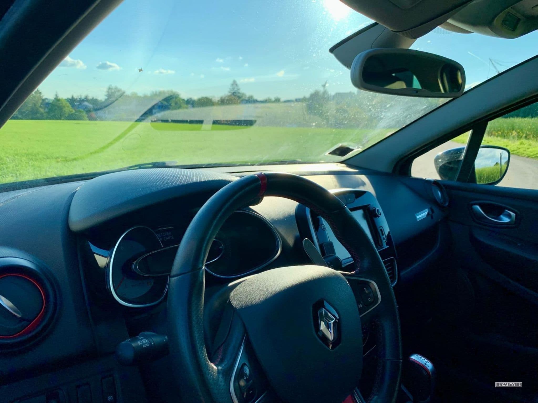 Renault Clio RS TROPHY PHASE 2 (2018) - Photo 9