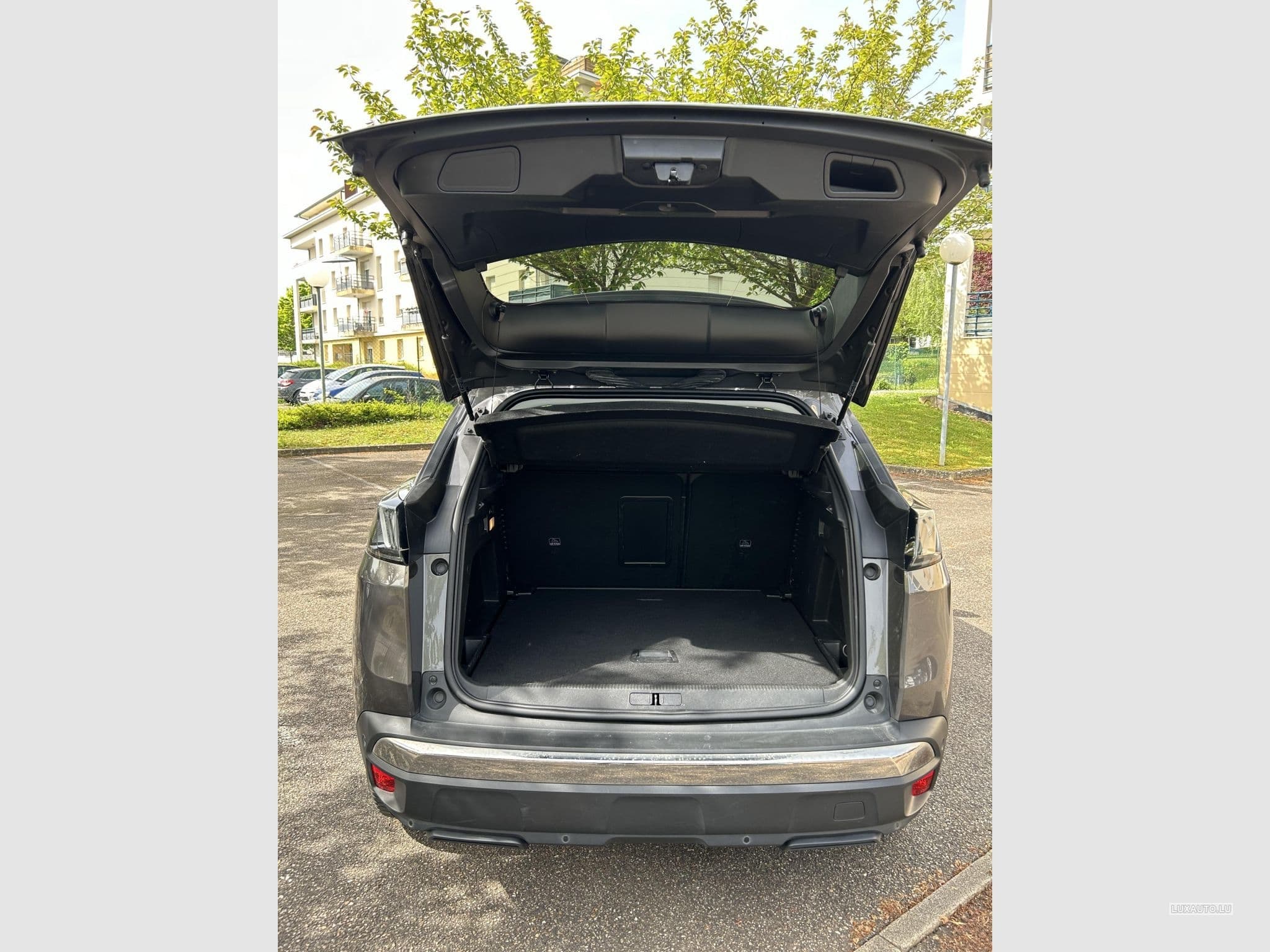 Peugeot 3008 1.5 BlueHDi 130ch S&S Allure Pack EAT8 (2021) - Foto 3