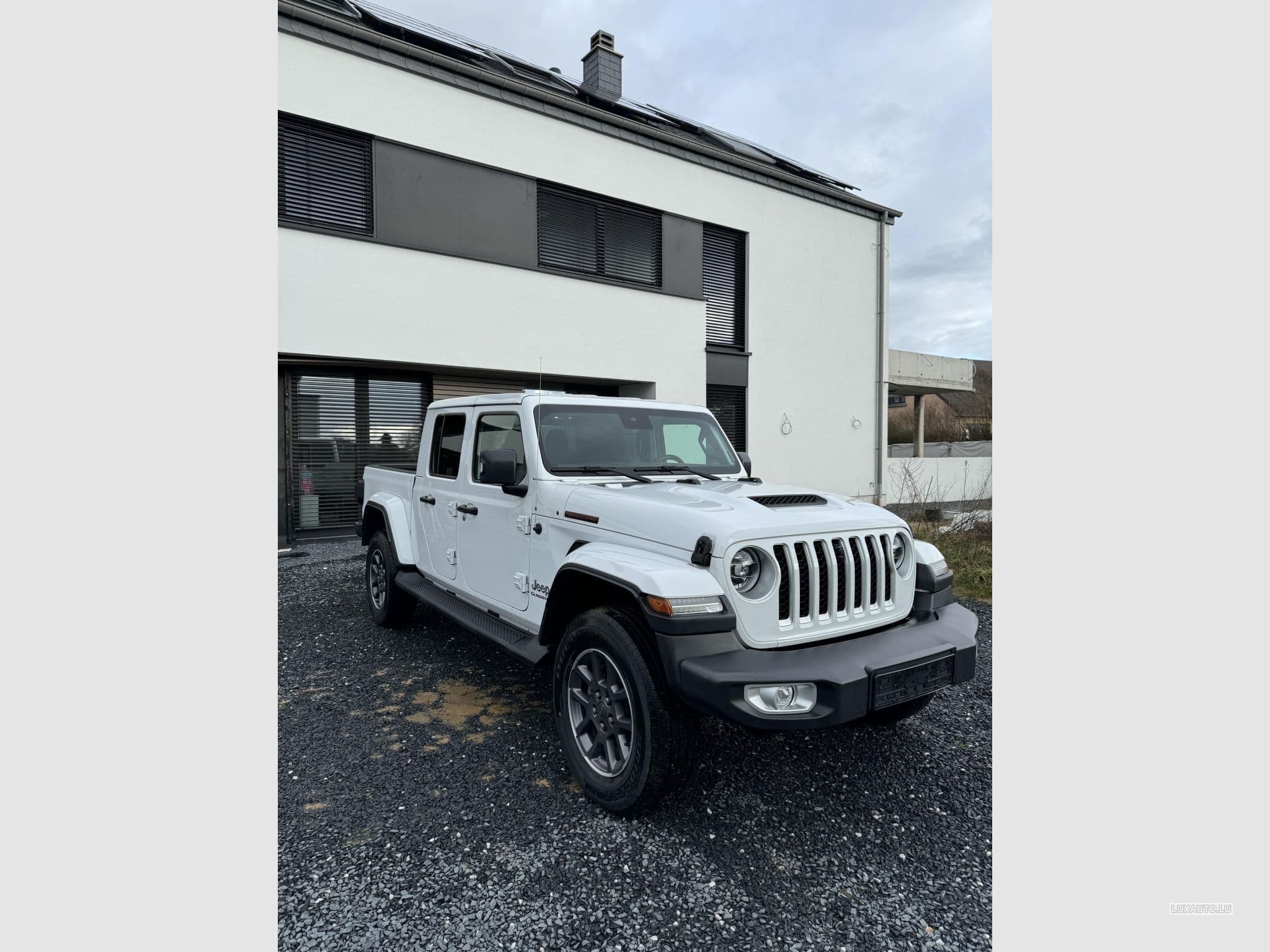 Jeep Gladiator Overland (2022) - Photo 1