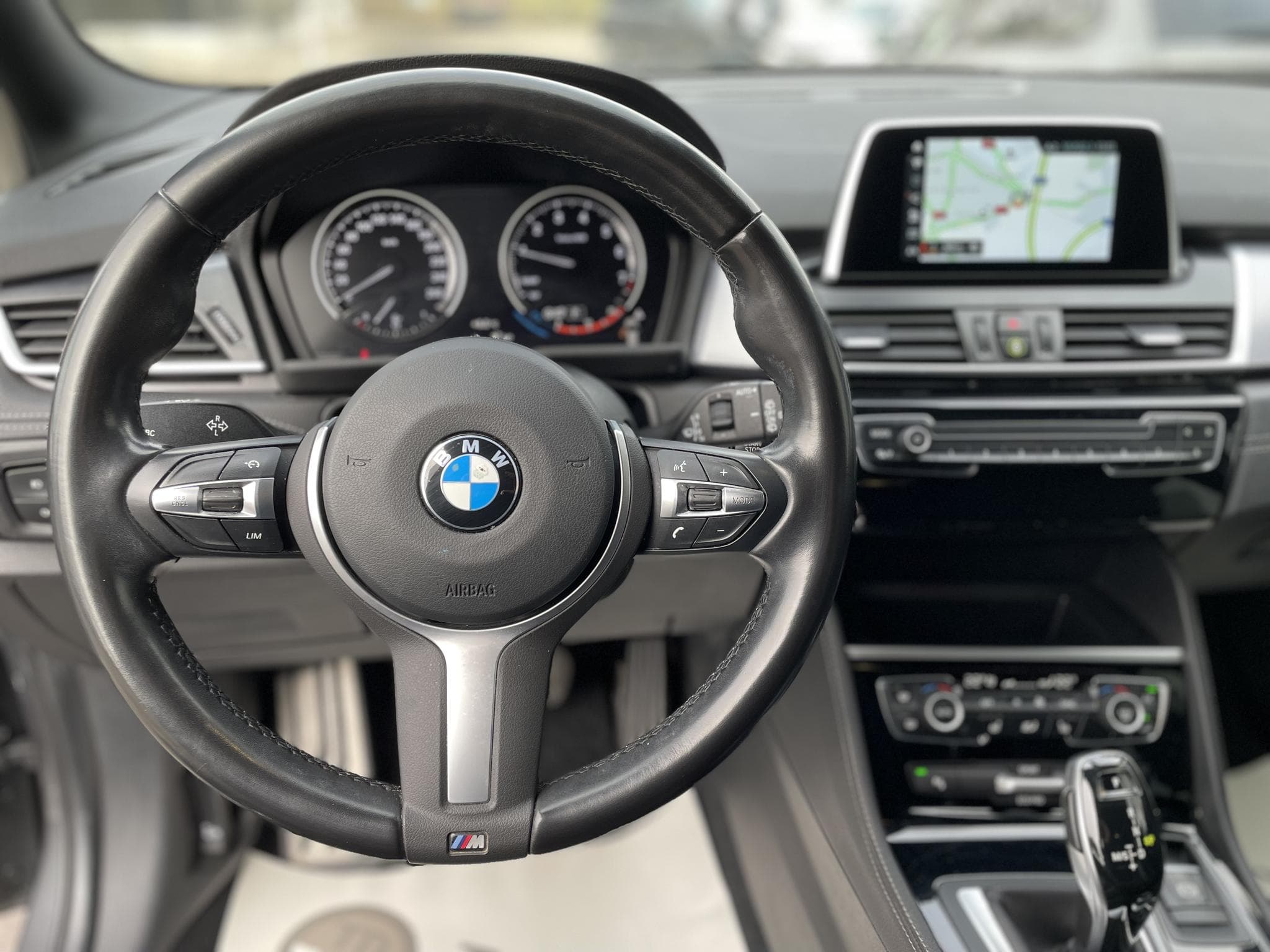 BMW 218 i Gran Tourer M Sport Auto (2021) - Foto 8