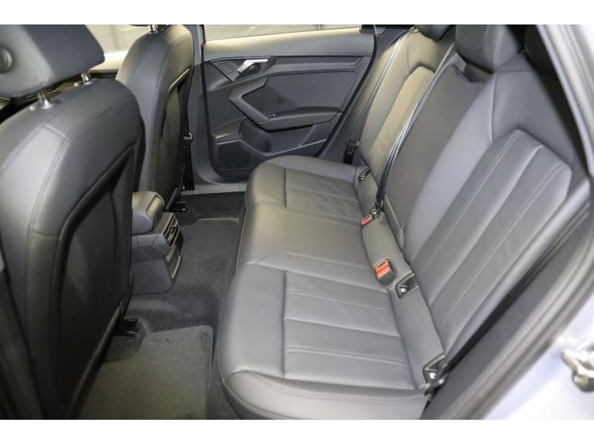 Audi A3 Sportback (2023) - Photo 13