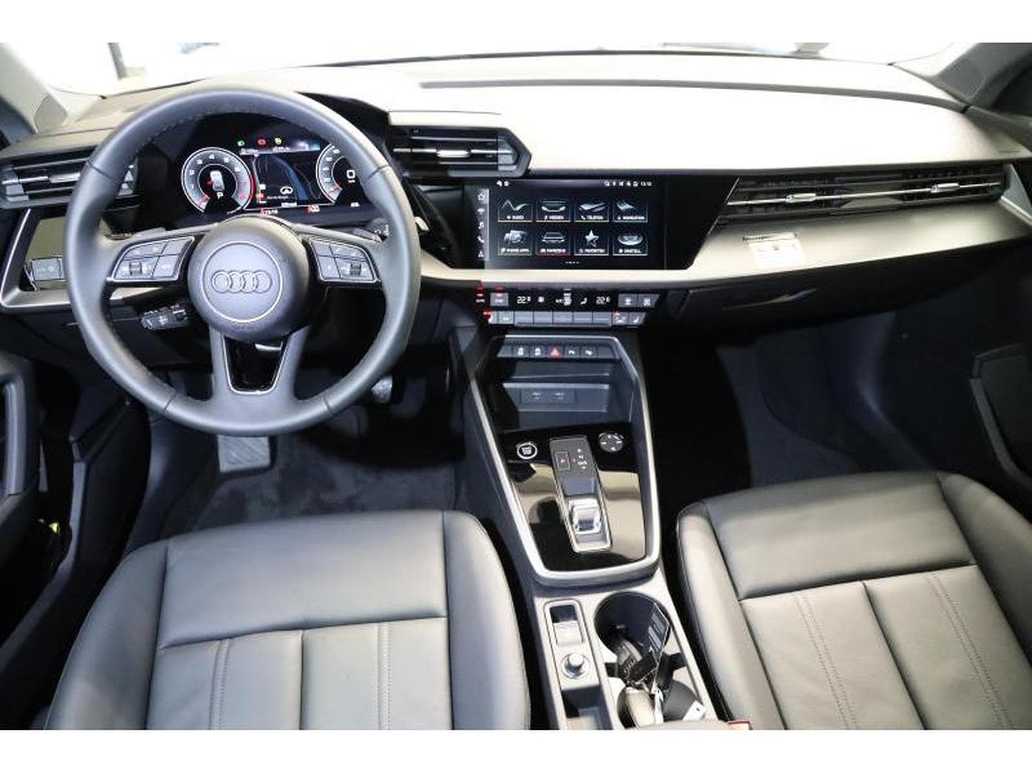 Audi A3 Sportback (2023) - Photo 2