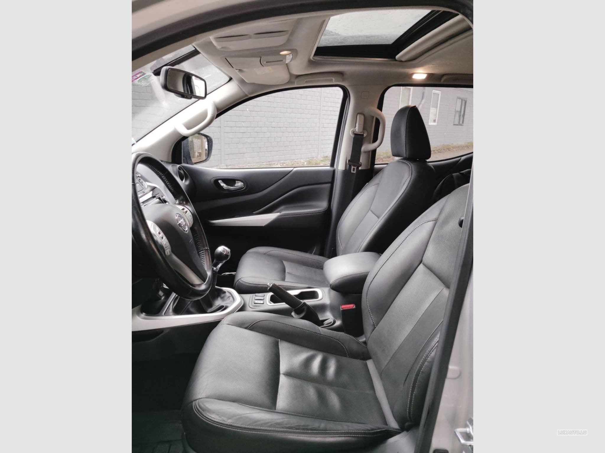 Nissan Navara (2018) - Photo 3