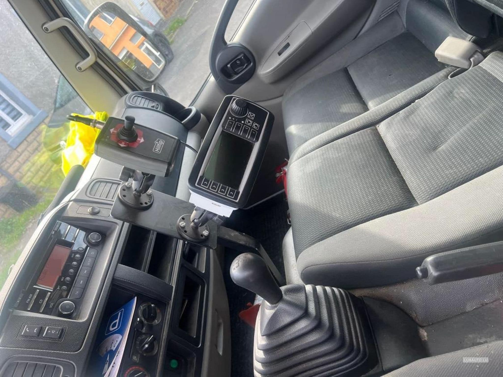 Nissan Cabstar camionette ISD5RT VERSION 6M1M2NXW  NT 400CABSTAR (2017) - Photo 3