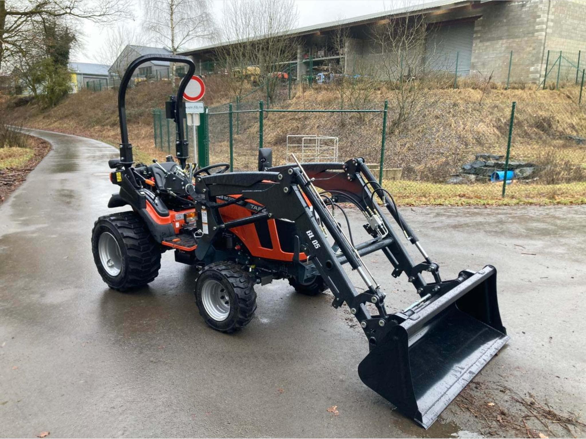 Tracteur Tondeuse Micro Tracteur TAFE 6028 (2025) - Foto 3