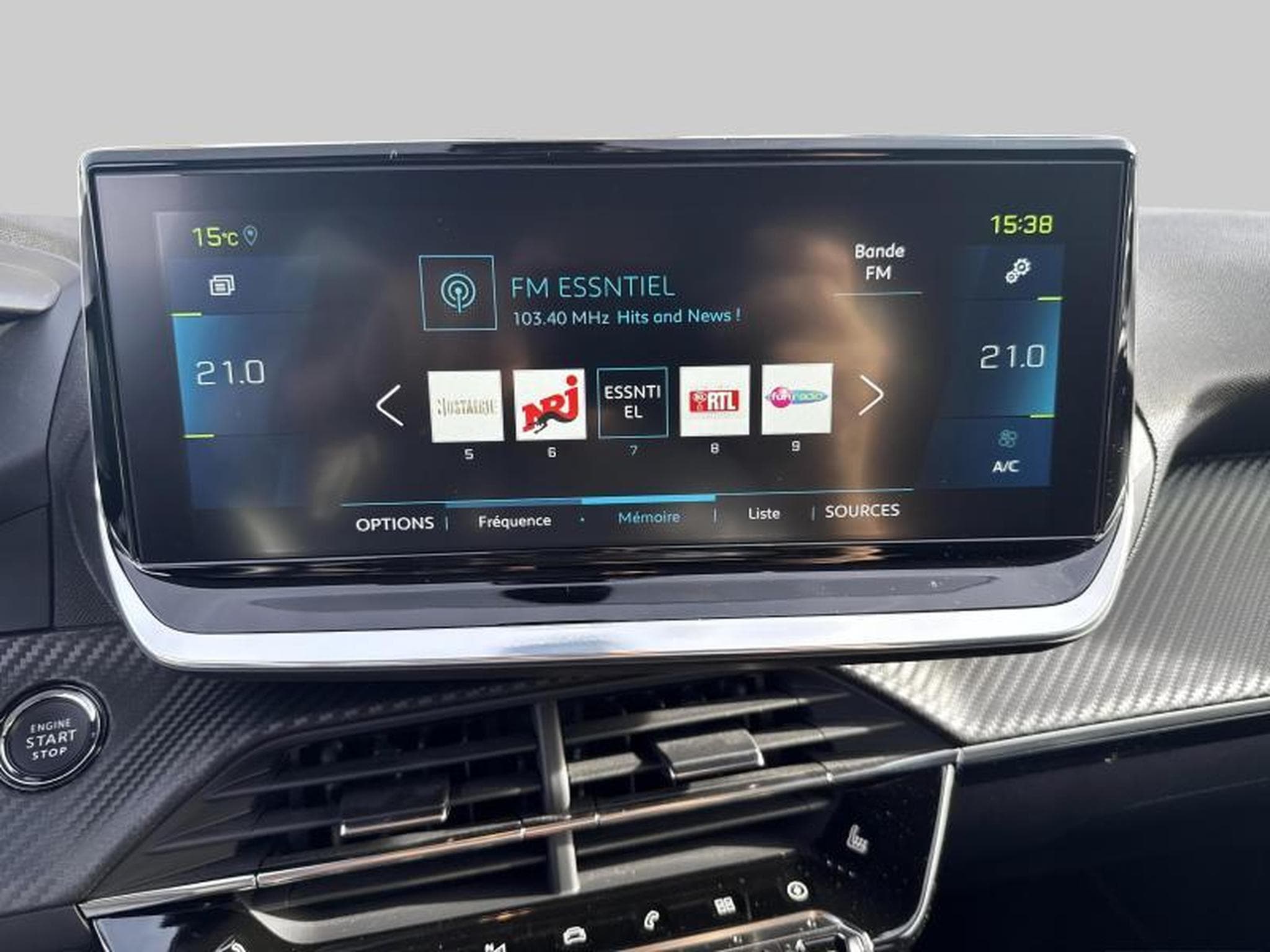 Peugeot 208 II Allure Pack (2021) - Photo 14