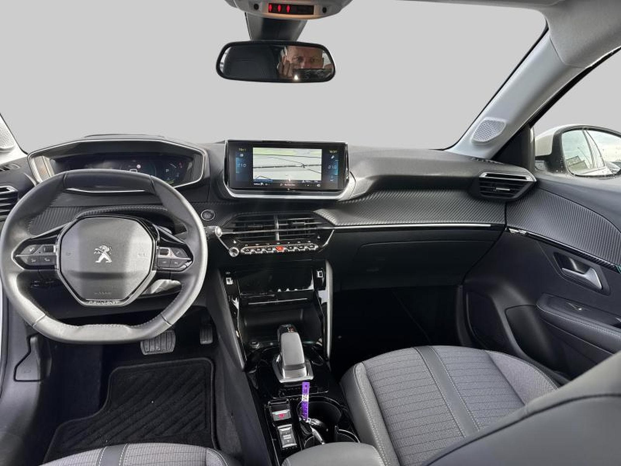 Peugeot 208 II Allure Pack (2021) - Photo 17