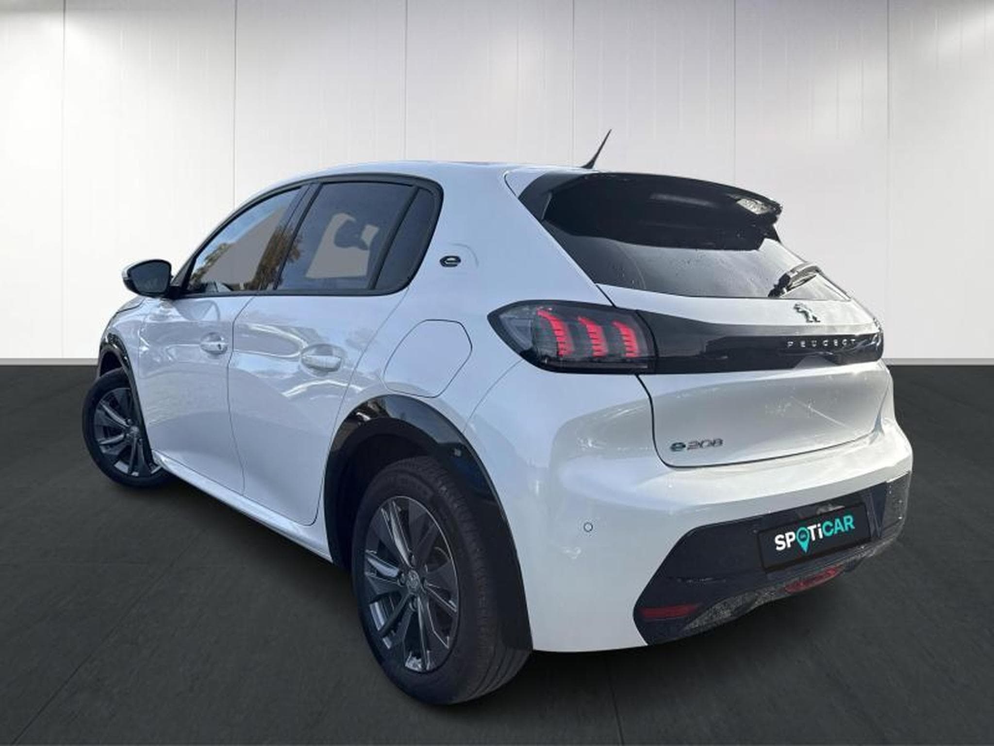 Peugeot 208 II Allure Pack (2021) - Photo 7