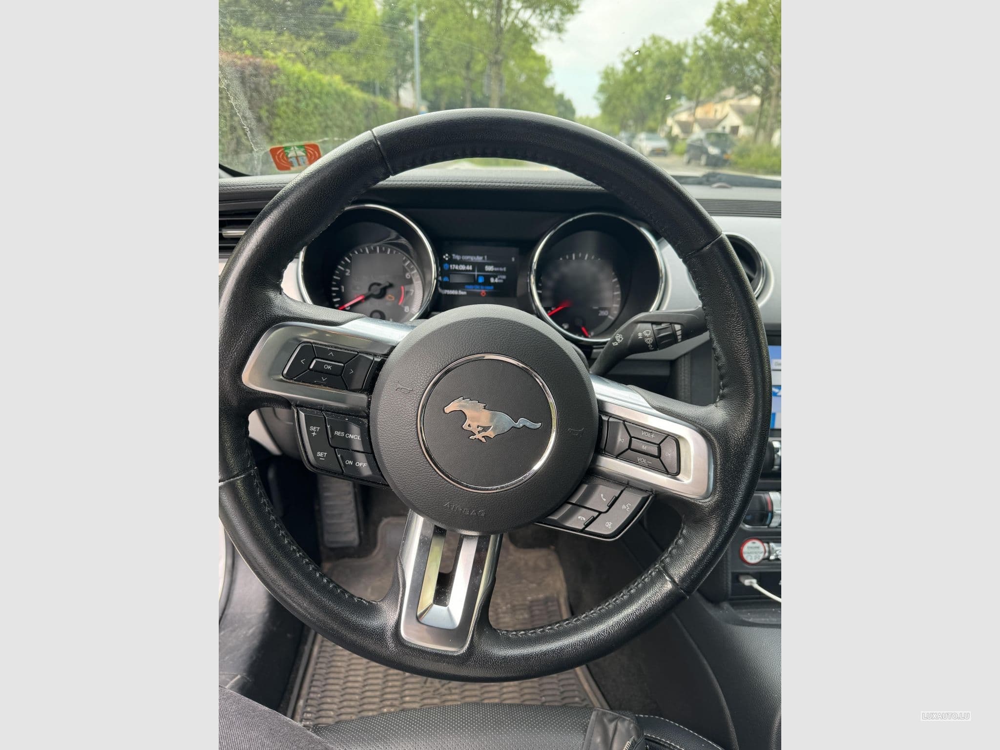 Ford Mustang 2.3l EcoBoost 317cv (2017) - Photo 6