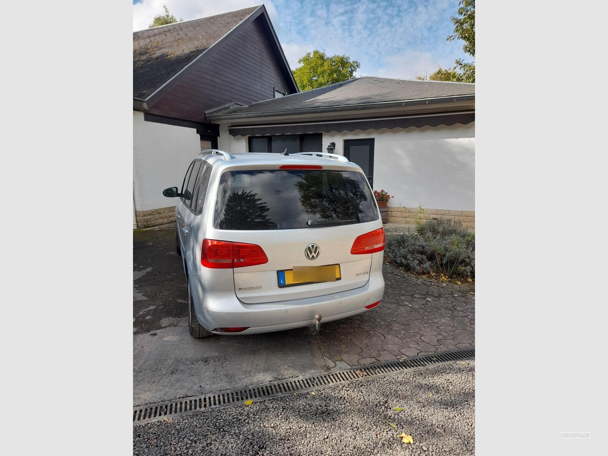 VW Touran (2014) - Photo 1