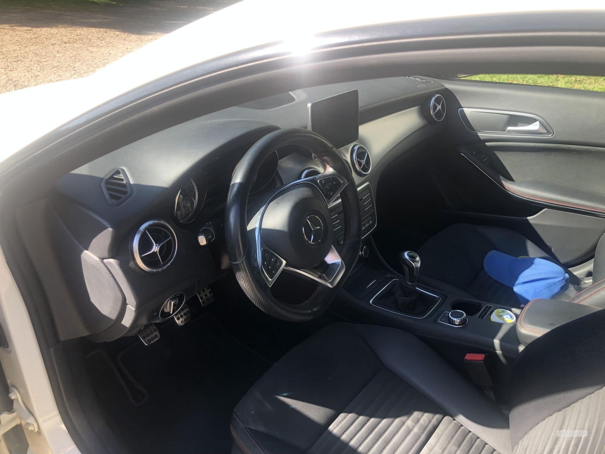 Mercedes CLA 200 AMG sport Ausstattung (2015) - Photo 2