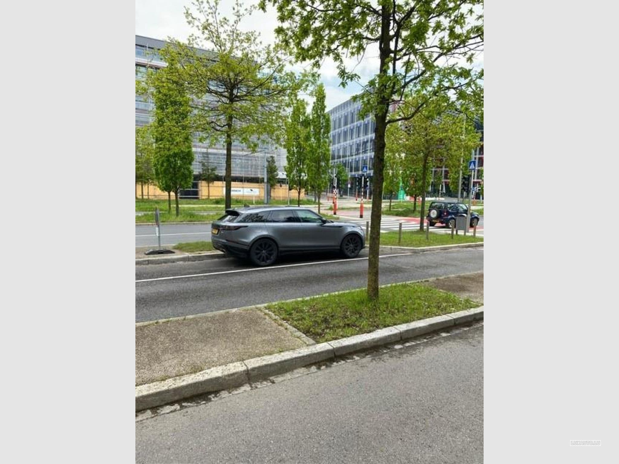 Land-Rover Range Rover Velar R Dynamic SE D275 (2019) - Foto 2