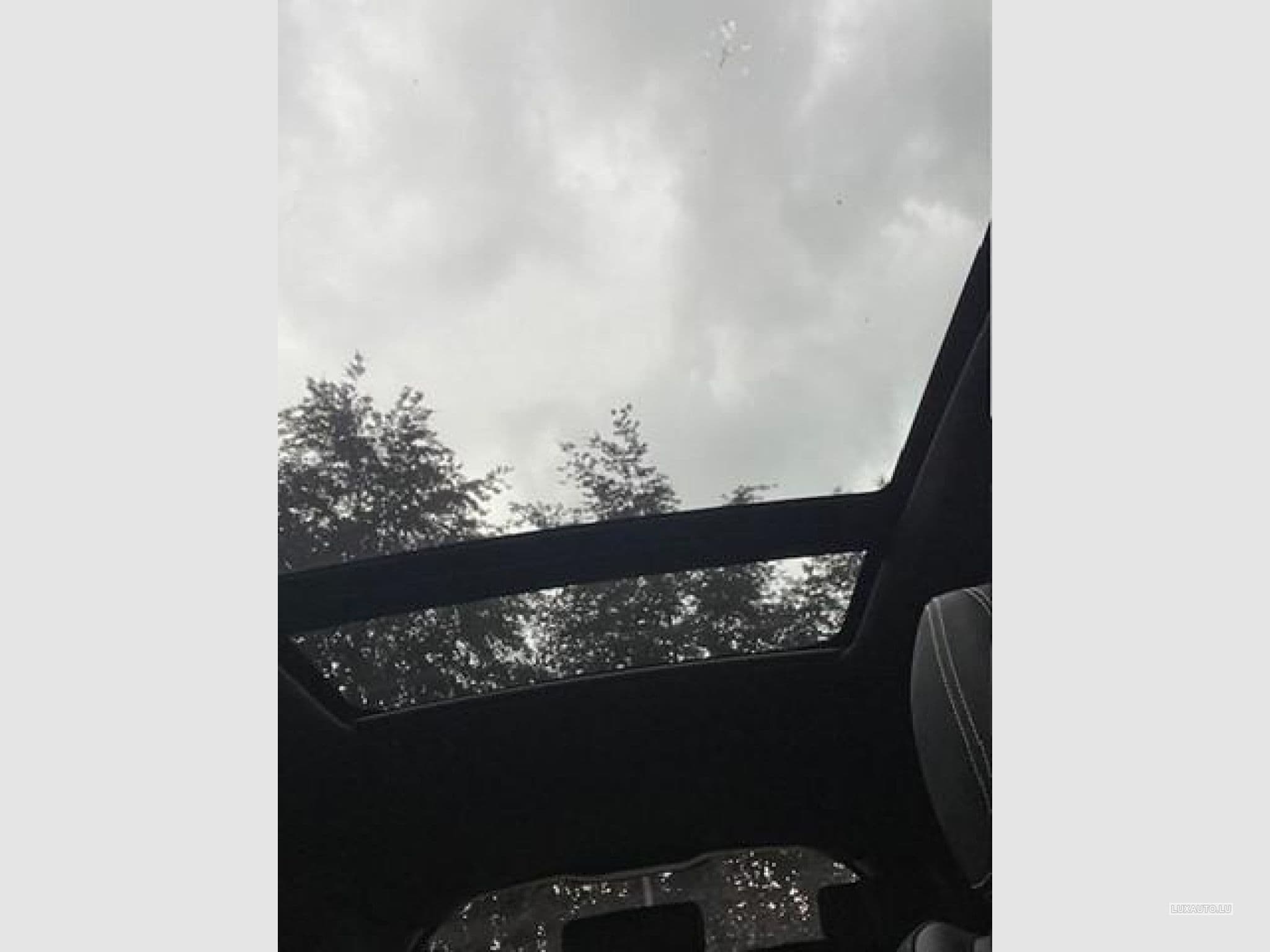 Land-Rover Range Rover Velar R Dynamic SE D275 (2019) - Foto 8