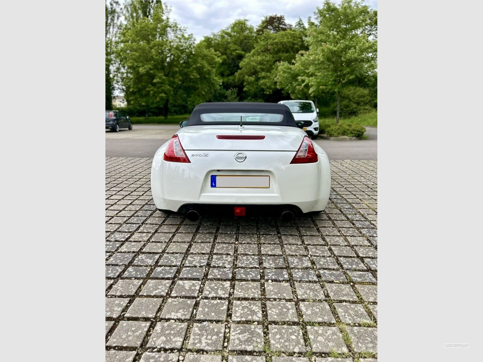 Nissan 370Z (2016) - Photo 3