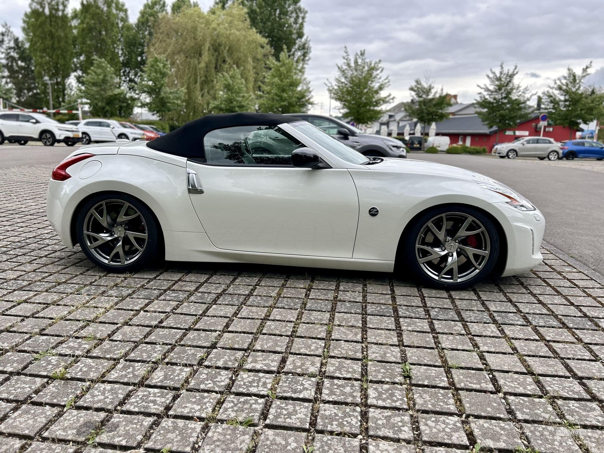 Nissan 370Z (2016) - Photo 4