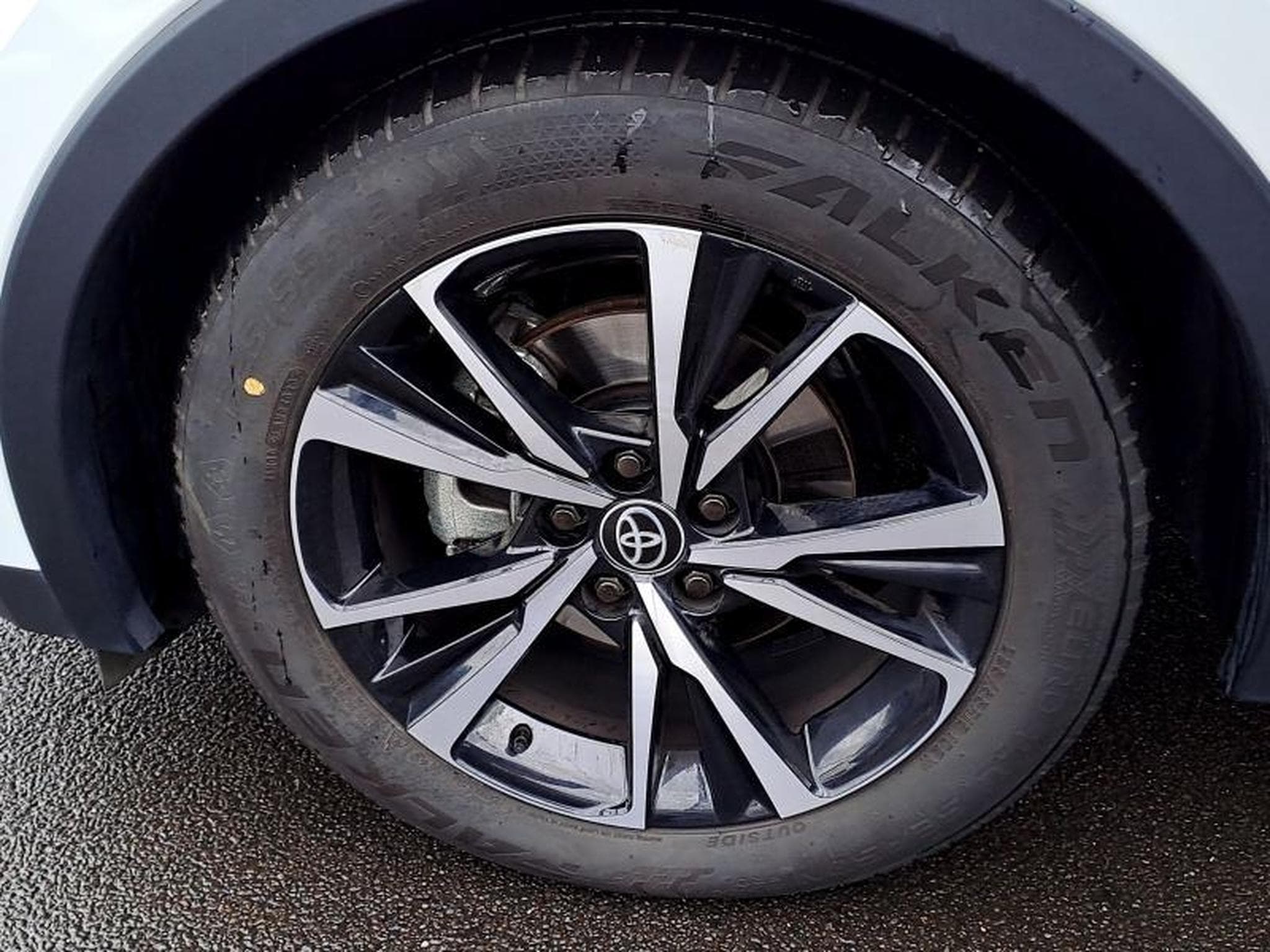 Toyota C-HR Dynamic Plus BI TONE (2024) - Photo 15