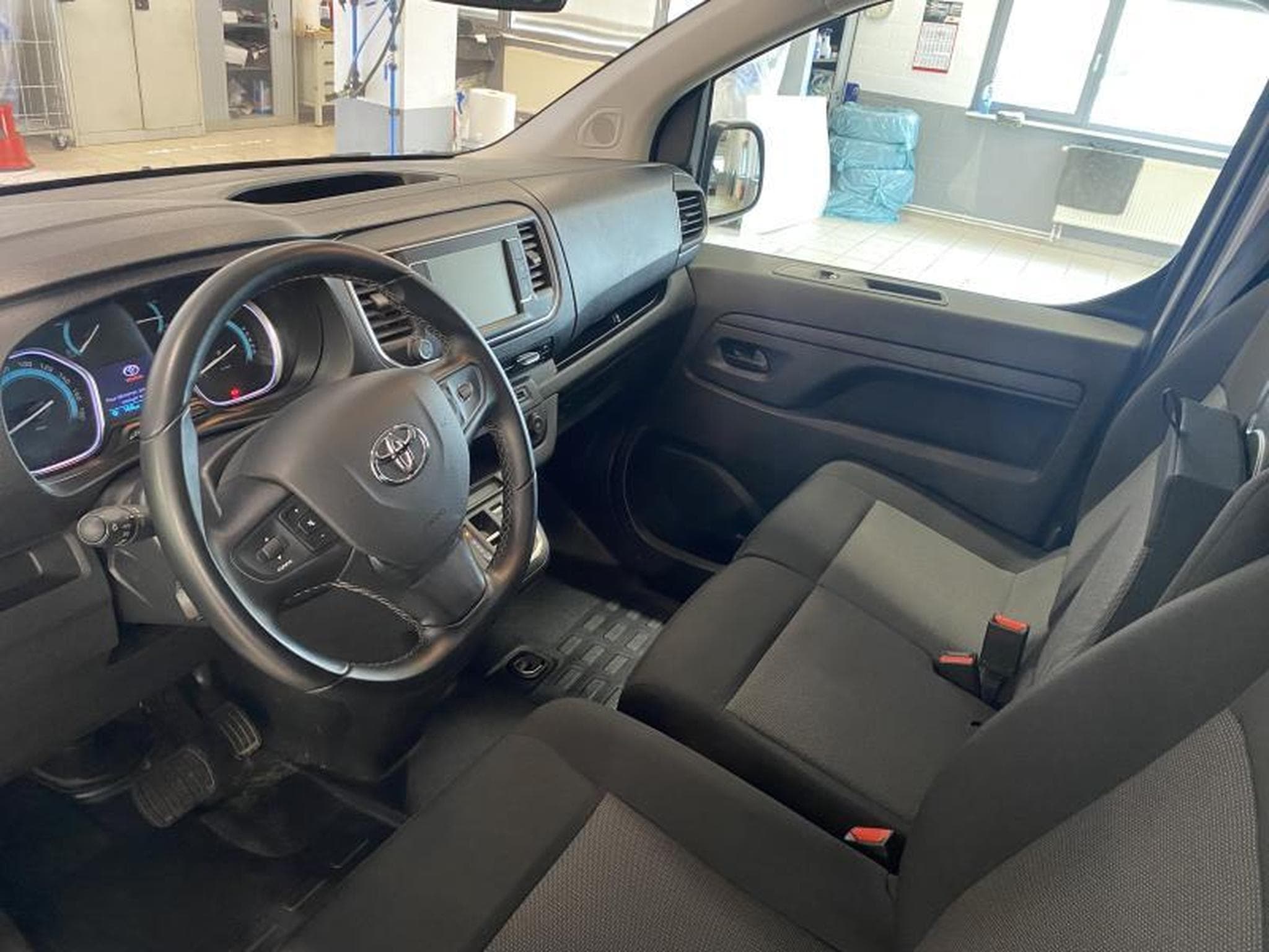 Toyota ProAce Comfort Plus 50 (2023) - Photo 10